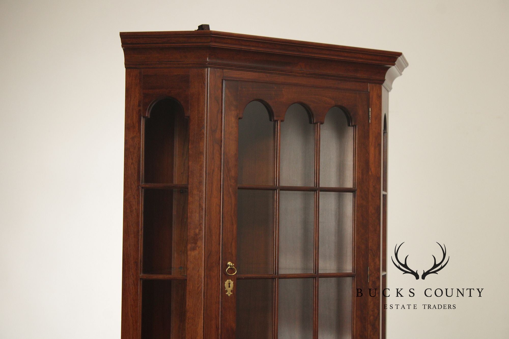 Pennsylvania House Pair Traditional Cherry Lighted Corner Cabinets