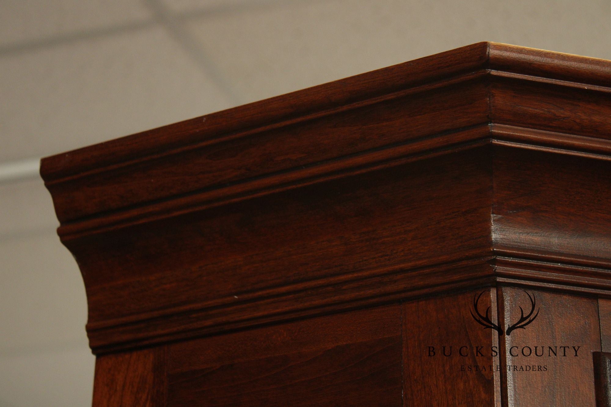 Pennsylvania House Pair Traditional Cherry Lighted Corner Cabinets
