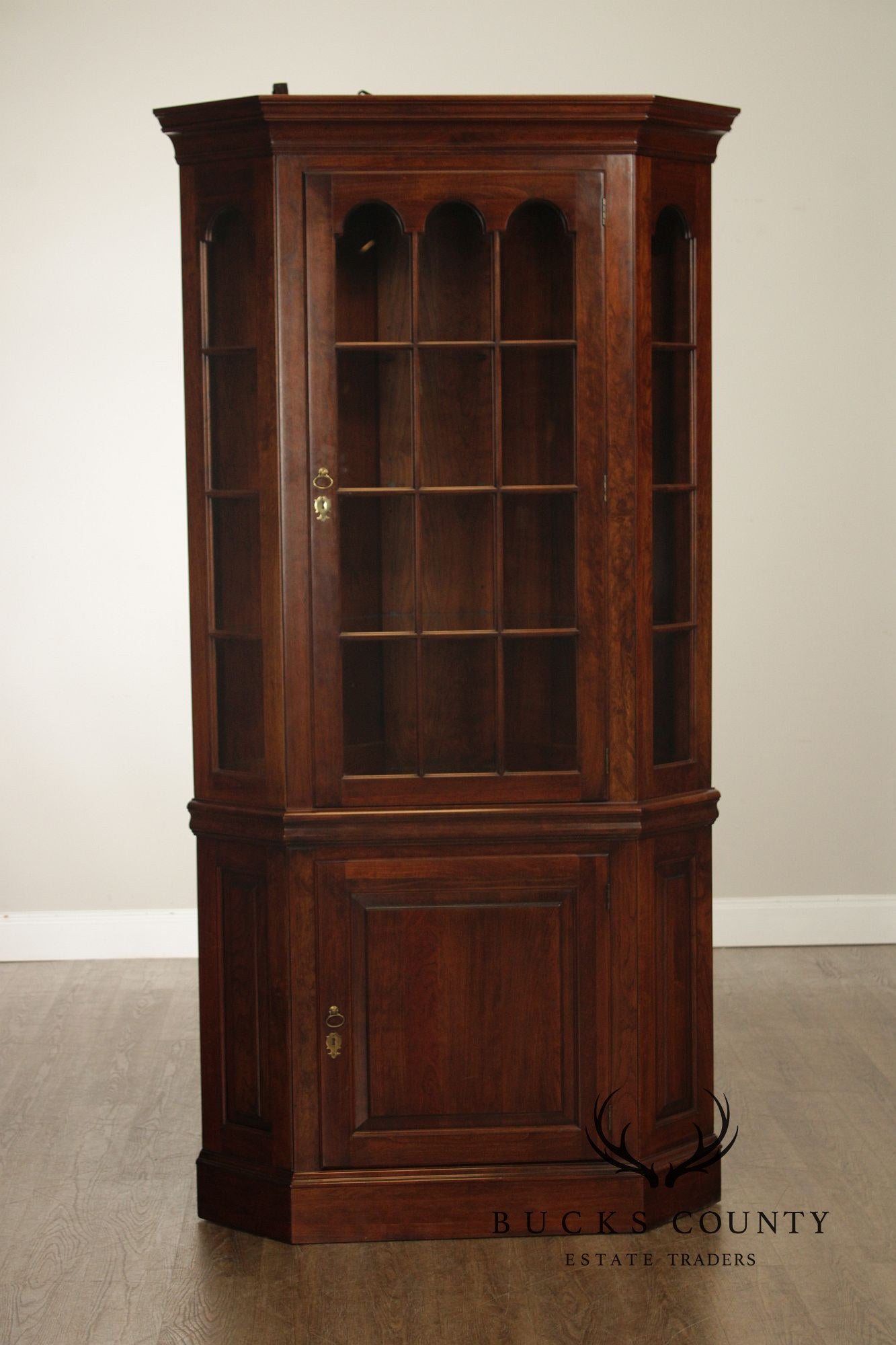 Pennsylvania House Pair Traditional Cherry Lighted Corner Cabinets