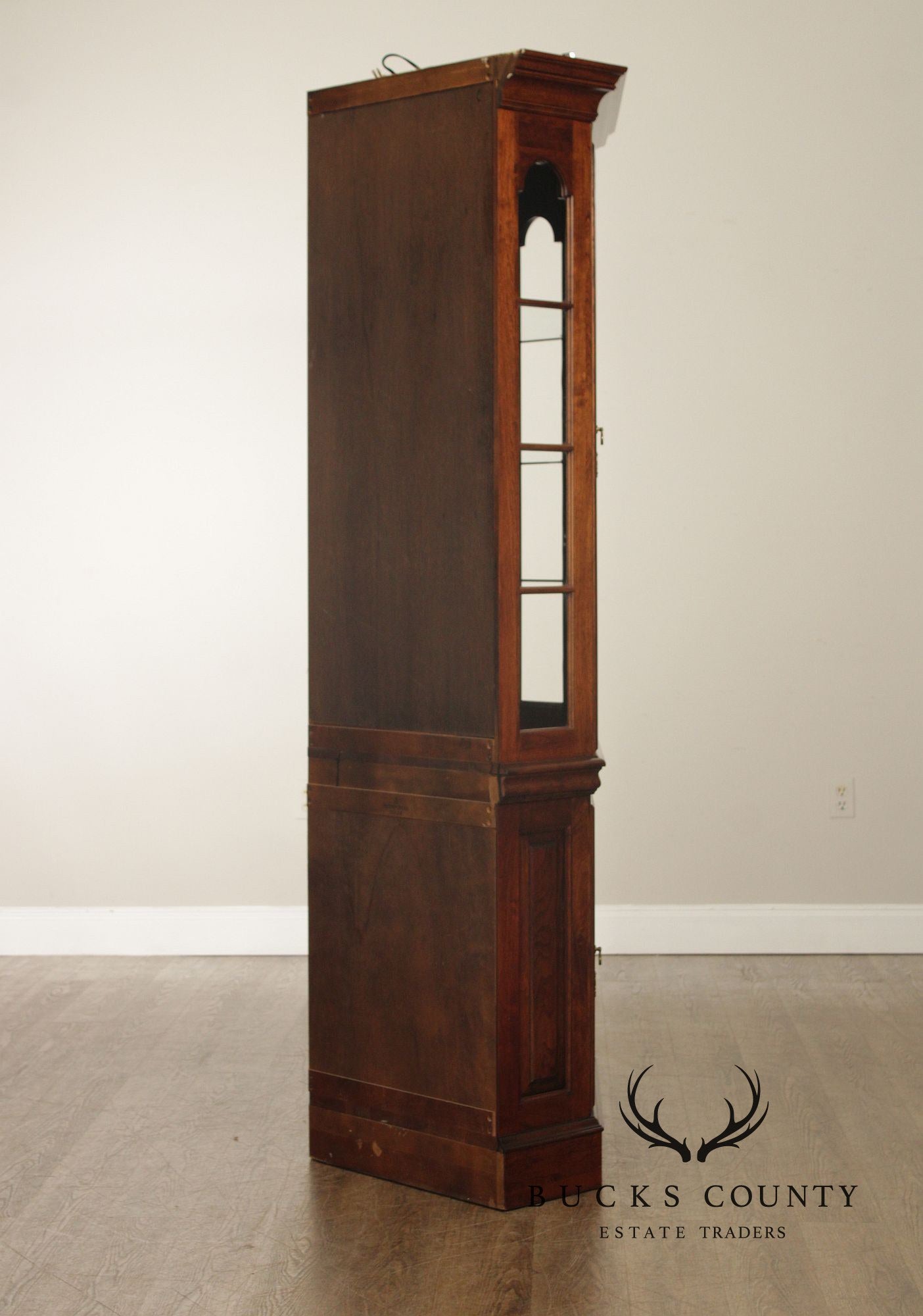 Pennsylvania House Pair Traditional Cherry Lighted Corner Cabinets