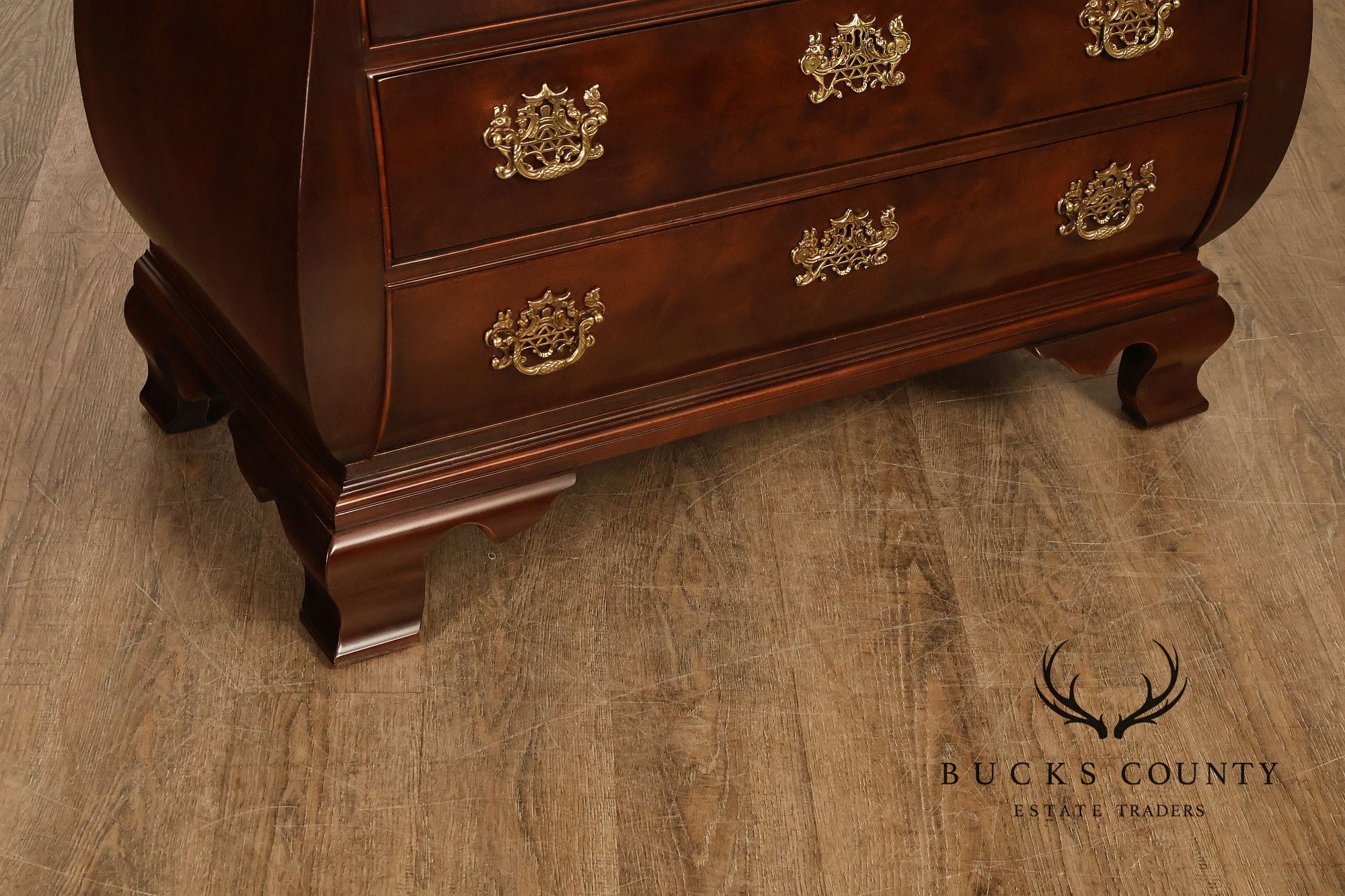 Henredon Chinese Chippendale Style Pair of Mahogany Bombe Chests