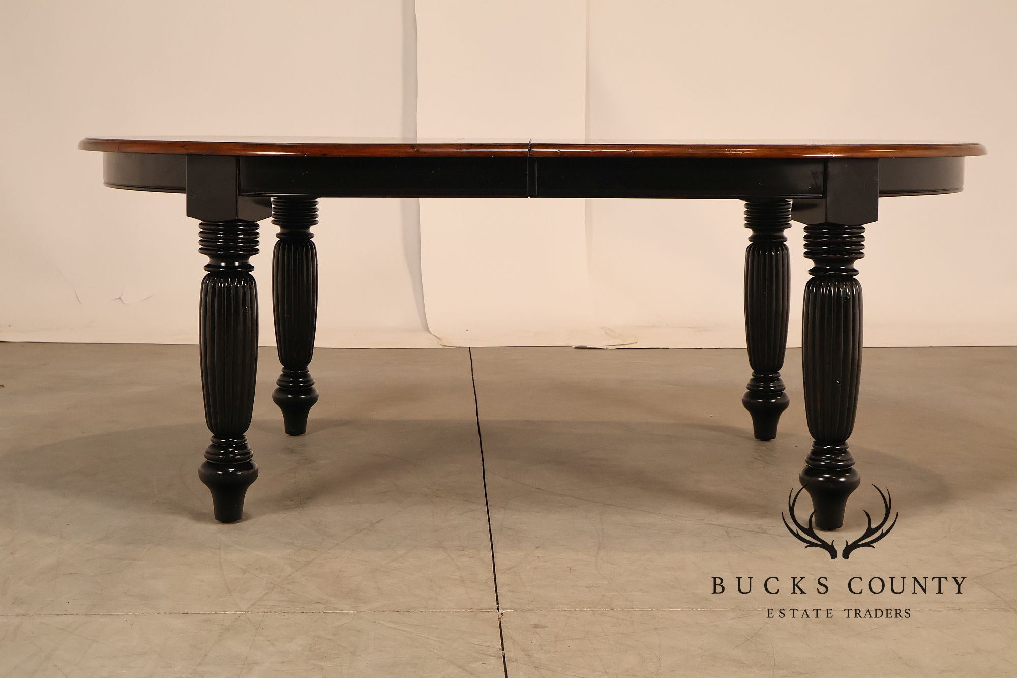 Oskar Huber Farmhouse Style Oval Extension Dining Table With 2 Leaves
