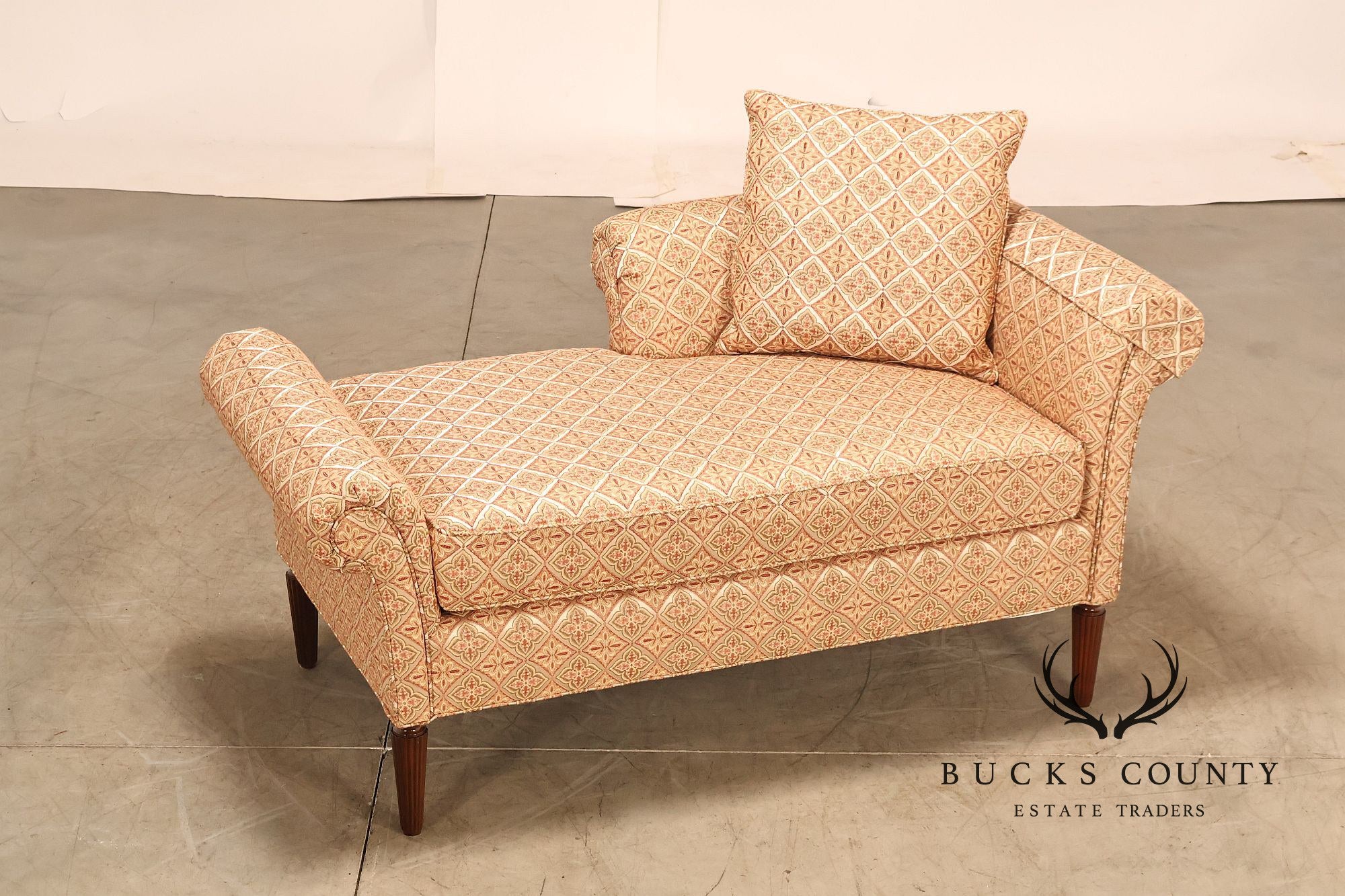 Harden Custom Upholstered Traditional Left Chaise Lounge