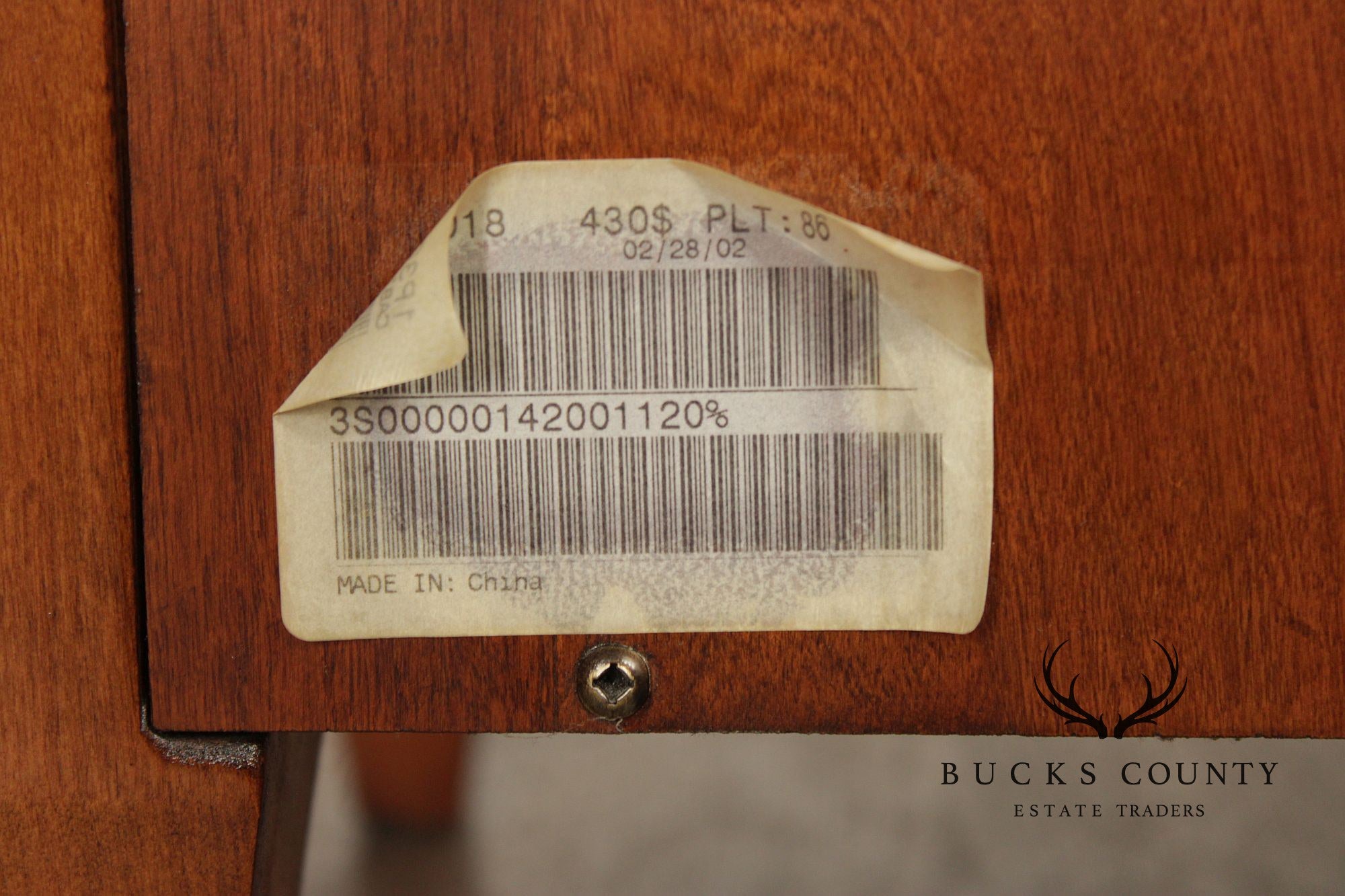 Ethan Allen Traditional Style Lighted Sliding Door Bookcase Display Cabinet