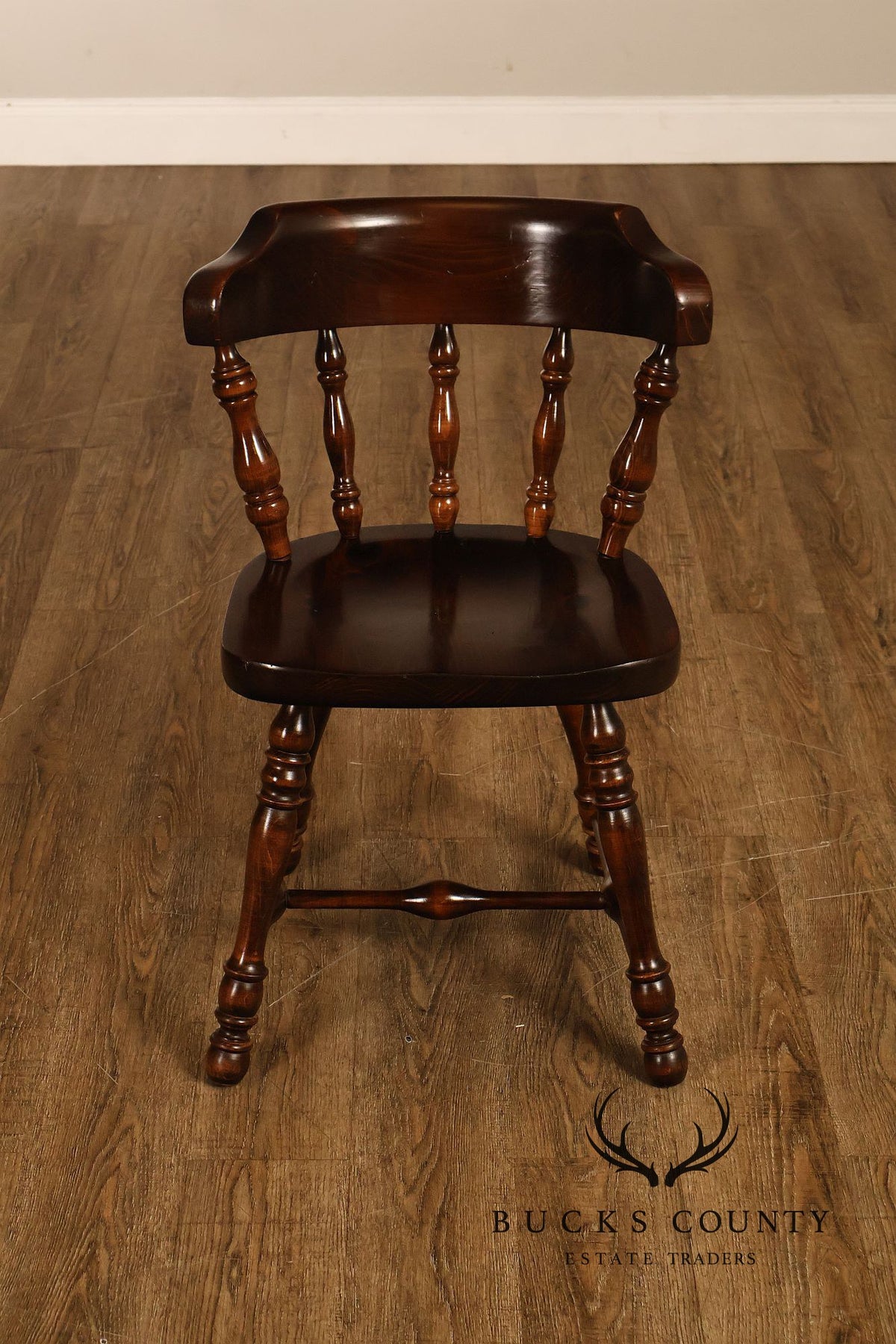 Set Of Four Ethan Allen Colonial Style Dark Finish Windsor Dining Chairs