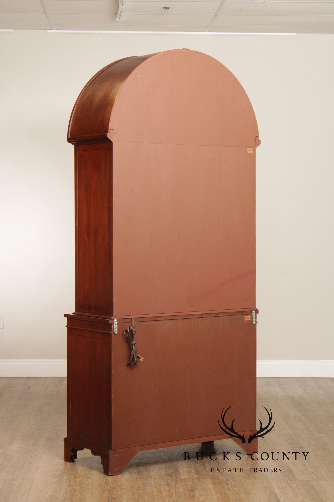 Baker Historic Charleston Pair Dome Arched Display Bookcase Cabinets