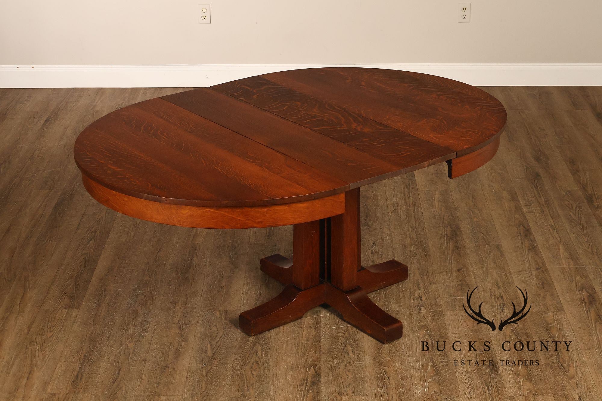 Antique L. & J.G. Stickley No. 716 Mission Oak Shoe Foot Round Dining Table