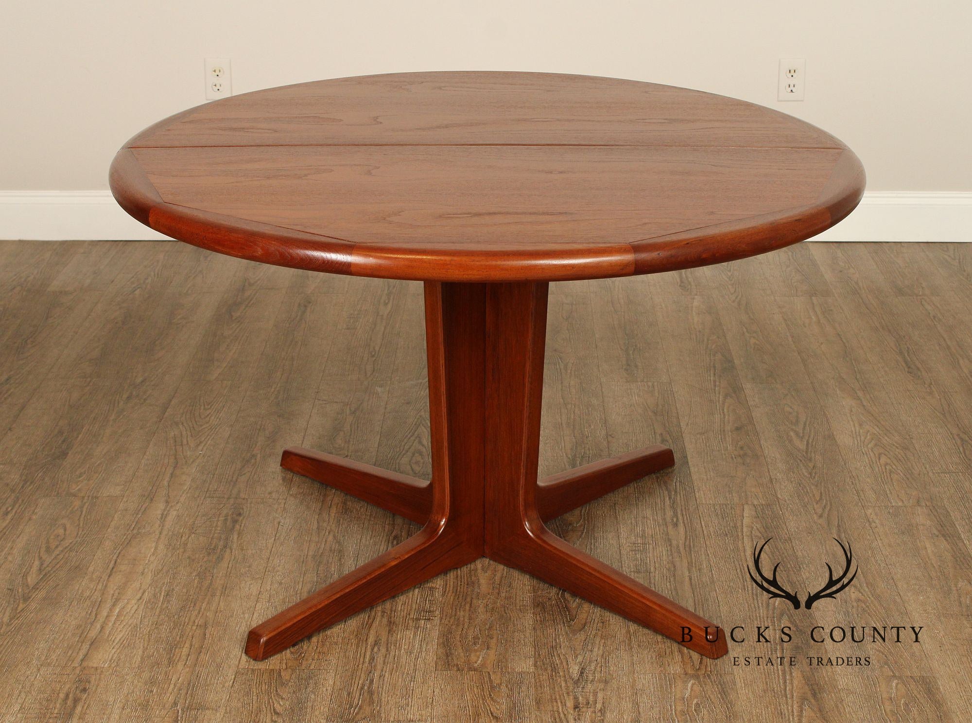 Danish Modern Round Teak Expandable Dining Table