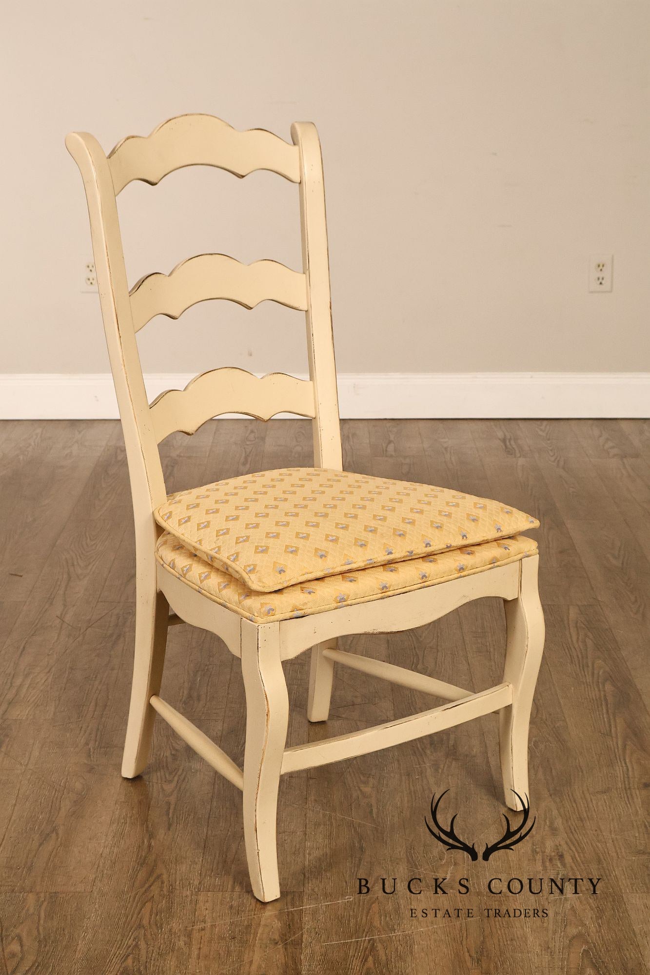 Drexel Heritage French Country Style Set of Eight Dining Chairs