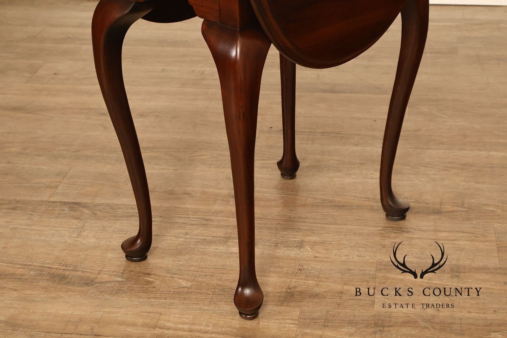 Ethan Allen Georgian Court Queen Anne Style Cherry Drop Leaf Side Table