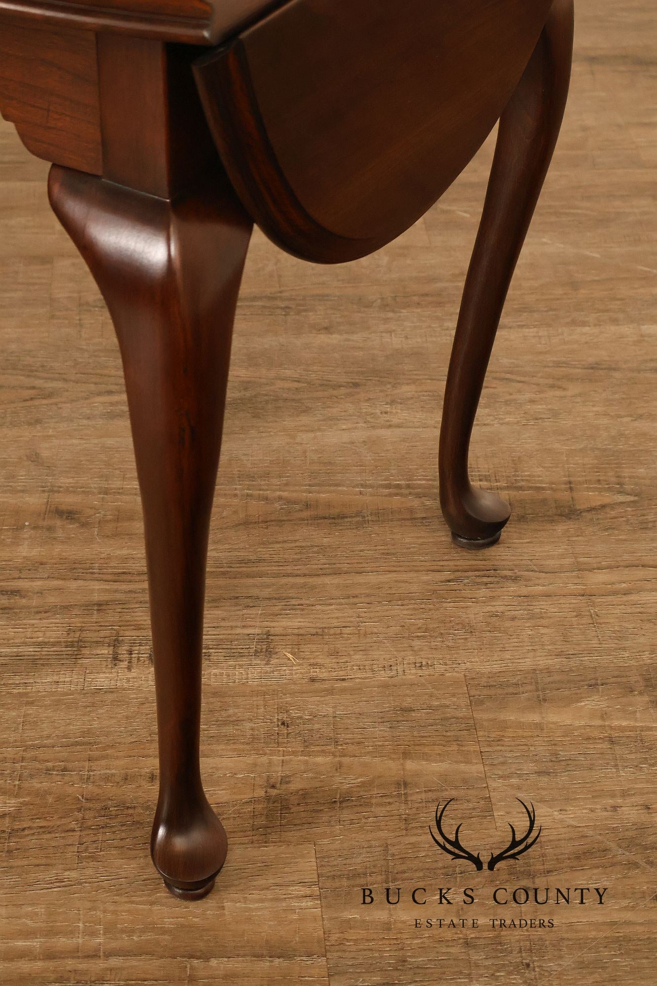 Ethan Allen Georgian Court Queen Anne Style Cherry Drop Leaf Side Table