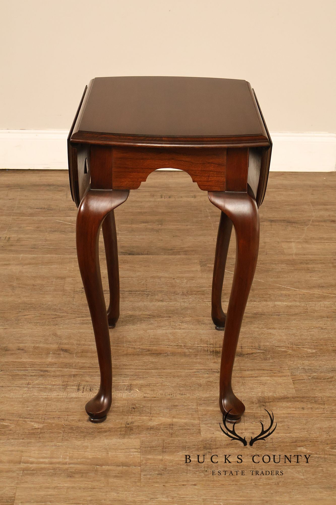 Ethan Allen Georgian Court Queen Anne Style Cherry Drop Leaf Side Table