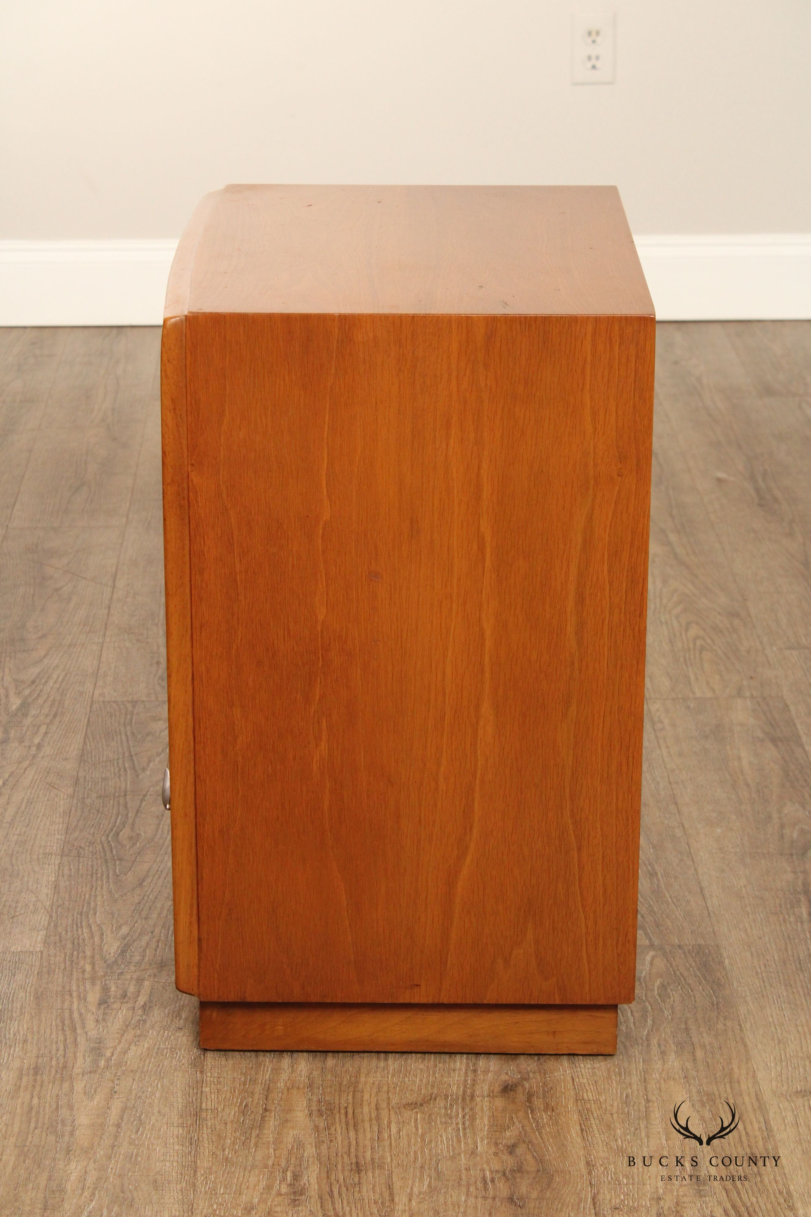 Widdicomb Mid Century Modern Pair of Walnut Open Nightstands