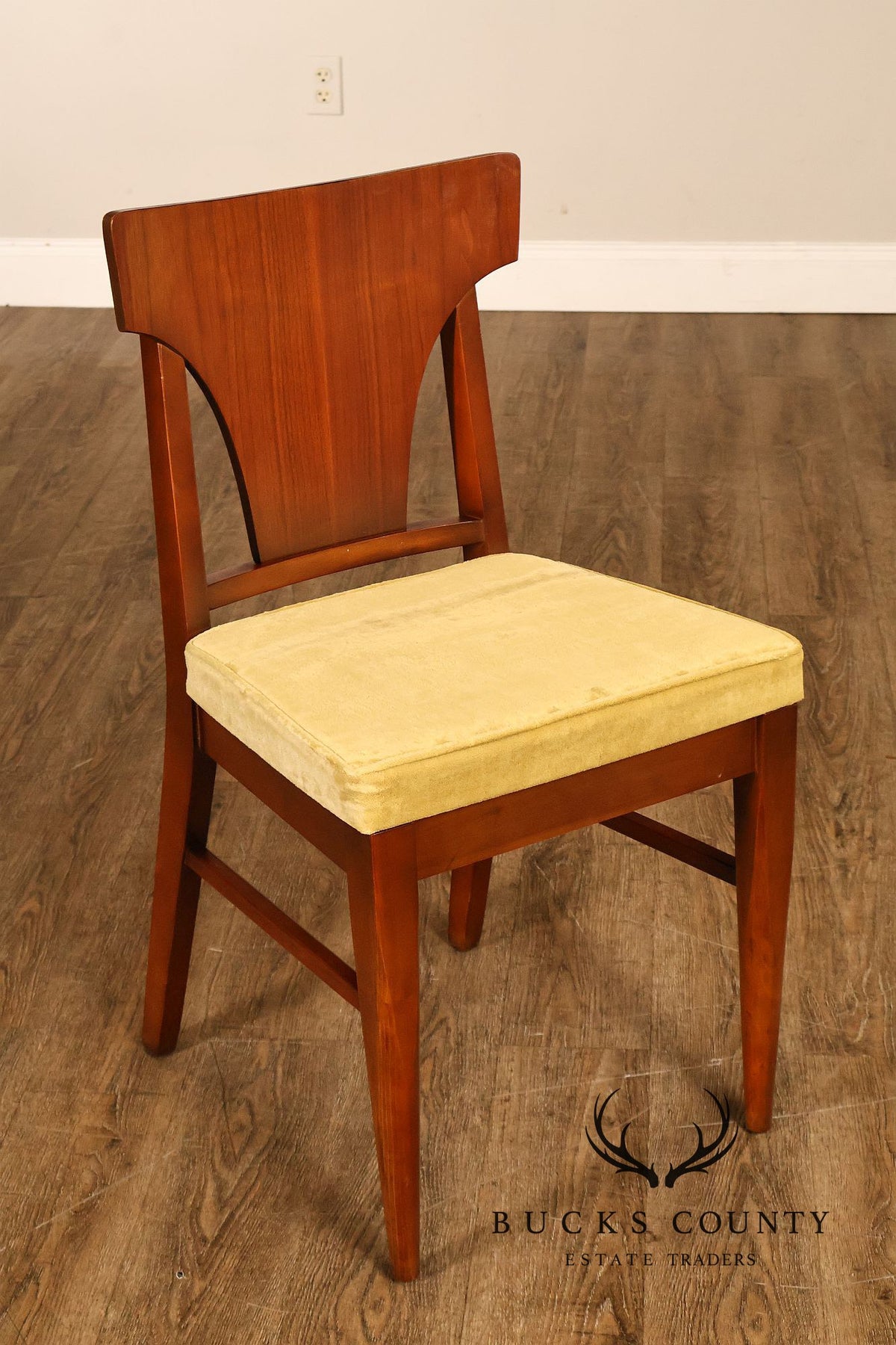 Mid Century Modern Set of Six Walnut Dining Chairs