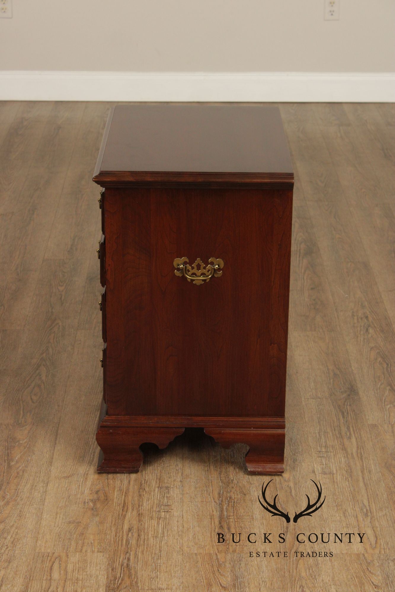 Ethan Allen 'Georgian Court' Pair of Cherry Nightstand Chests