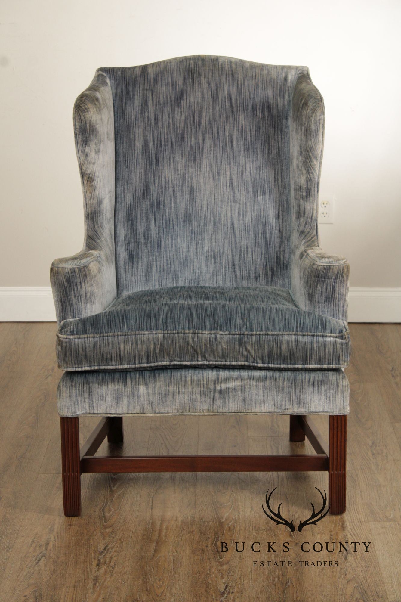 Kittinger Colonial Williamsburg Chippendale Style  Mahogany Wing Chair