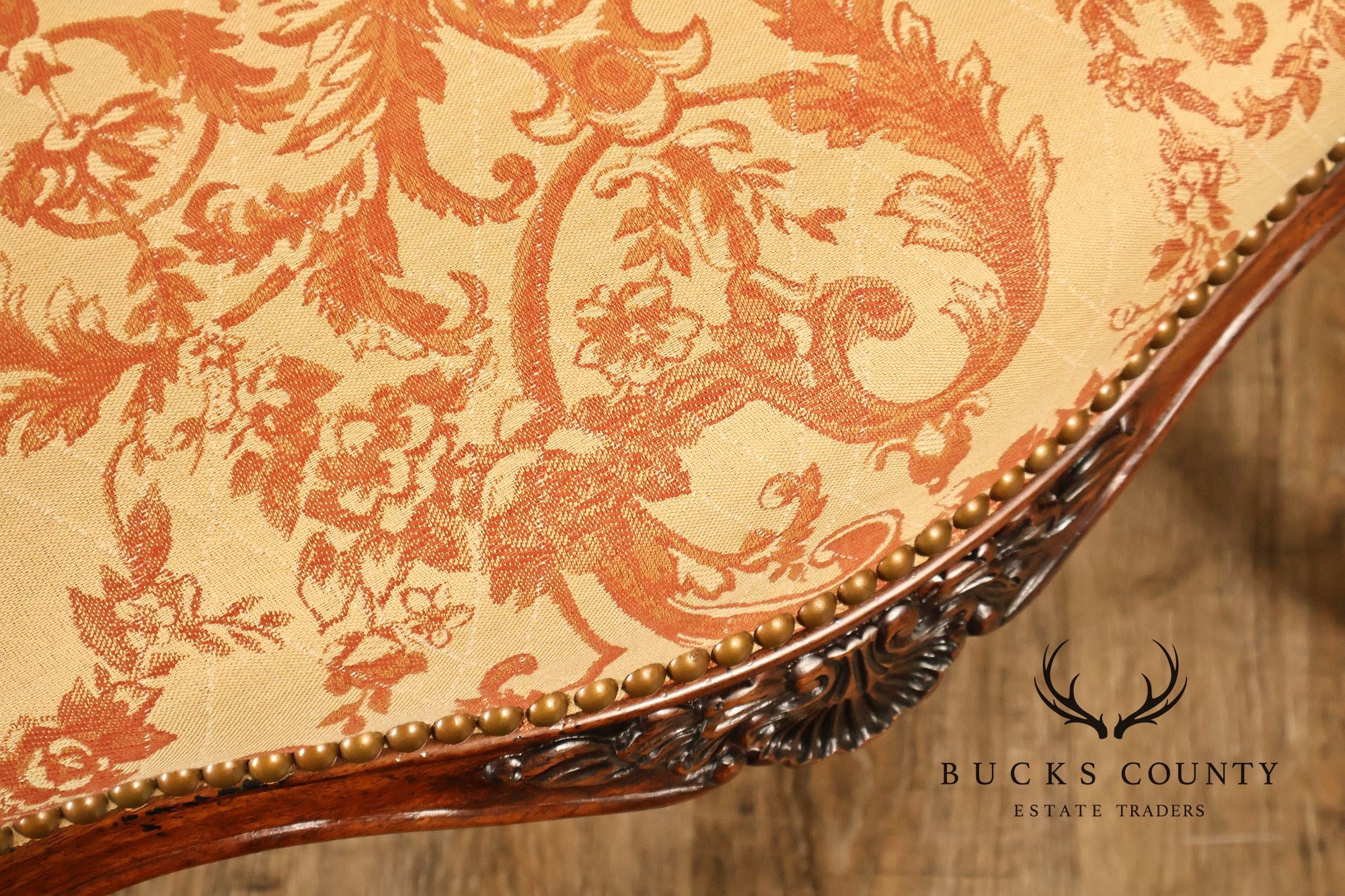 Henredon French Louis XV Style Pair of Carved Side Dining Chairs