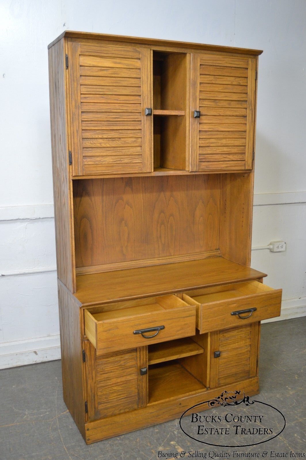 Brandt Ranch Oak Large 2 Piece Bookcase Hutch Cabinet