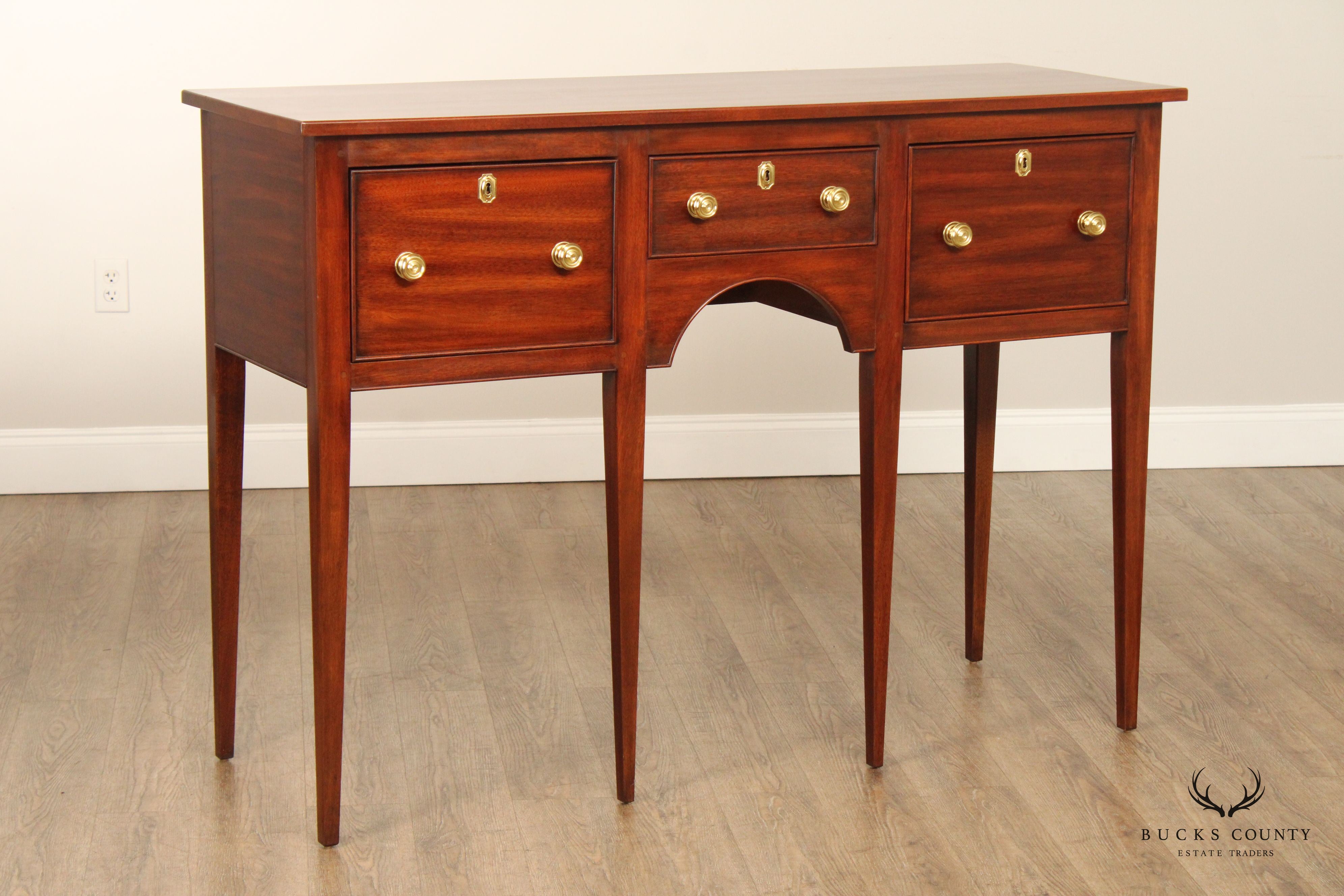 Henkel Harris Federal Colonial Williamsburg Style Mahogany Sideboard