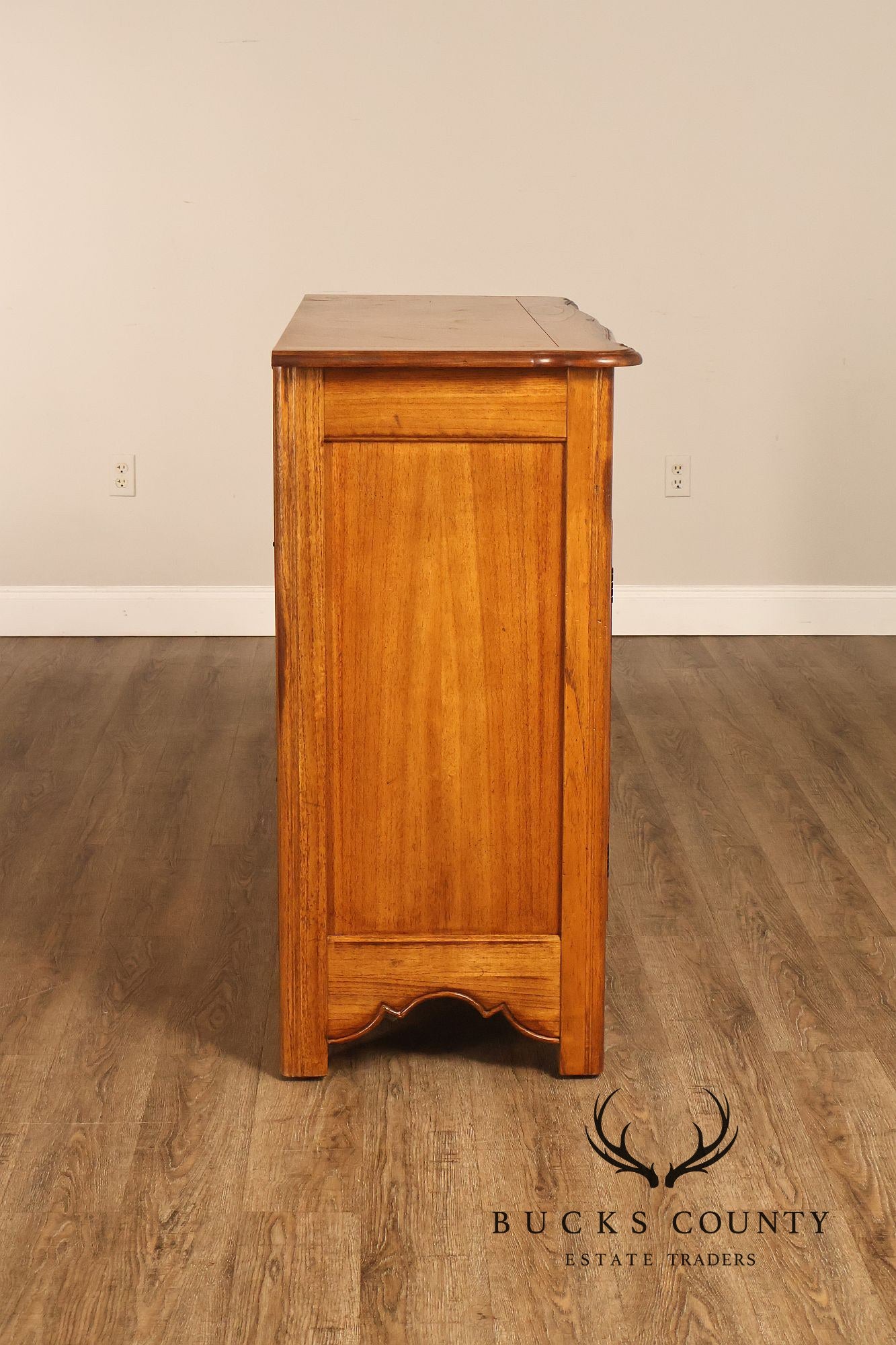 Hekman French Country Style Oak Two-Door Server