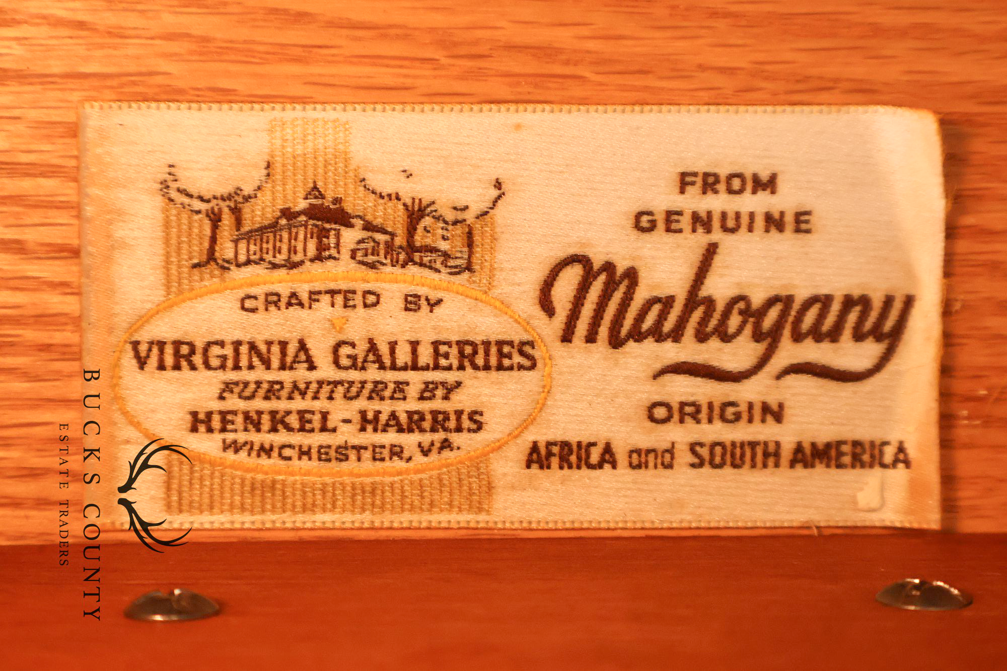 Henkel Harris Chippendale Style Mahogany Ten Drawer Bedroom Dresser