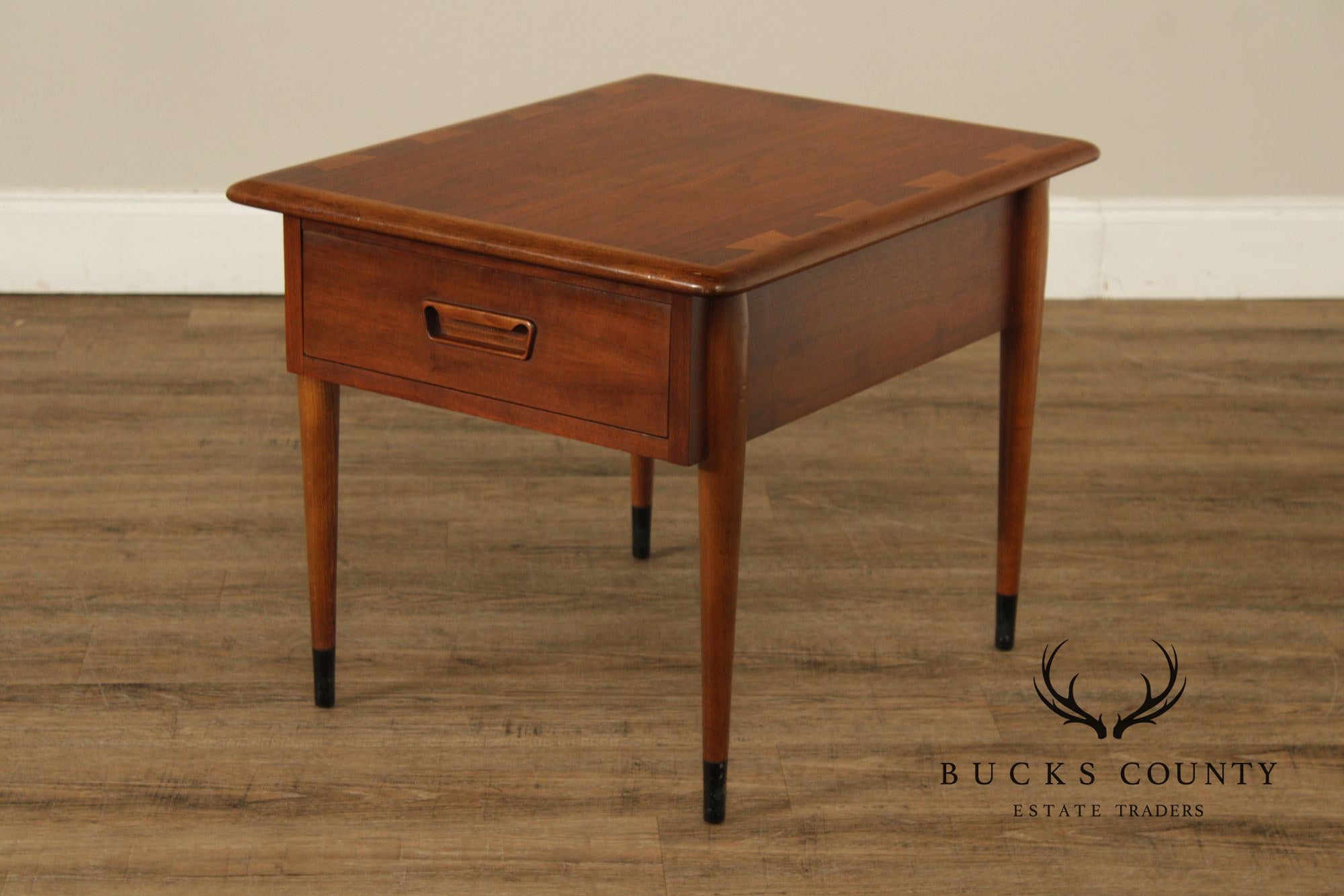 Lane Acclaim Mid Century Modern Pair Of Walnut End Tables