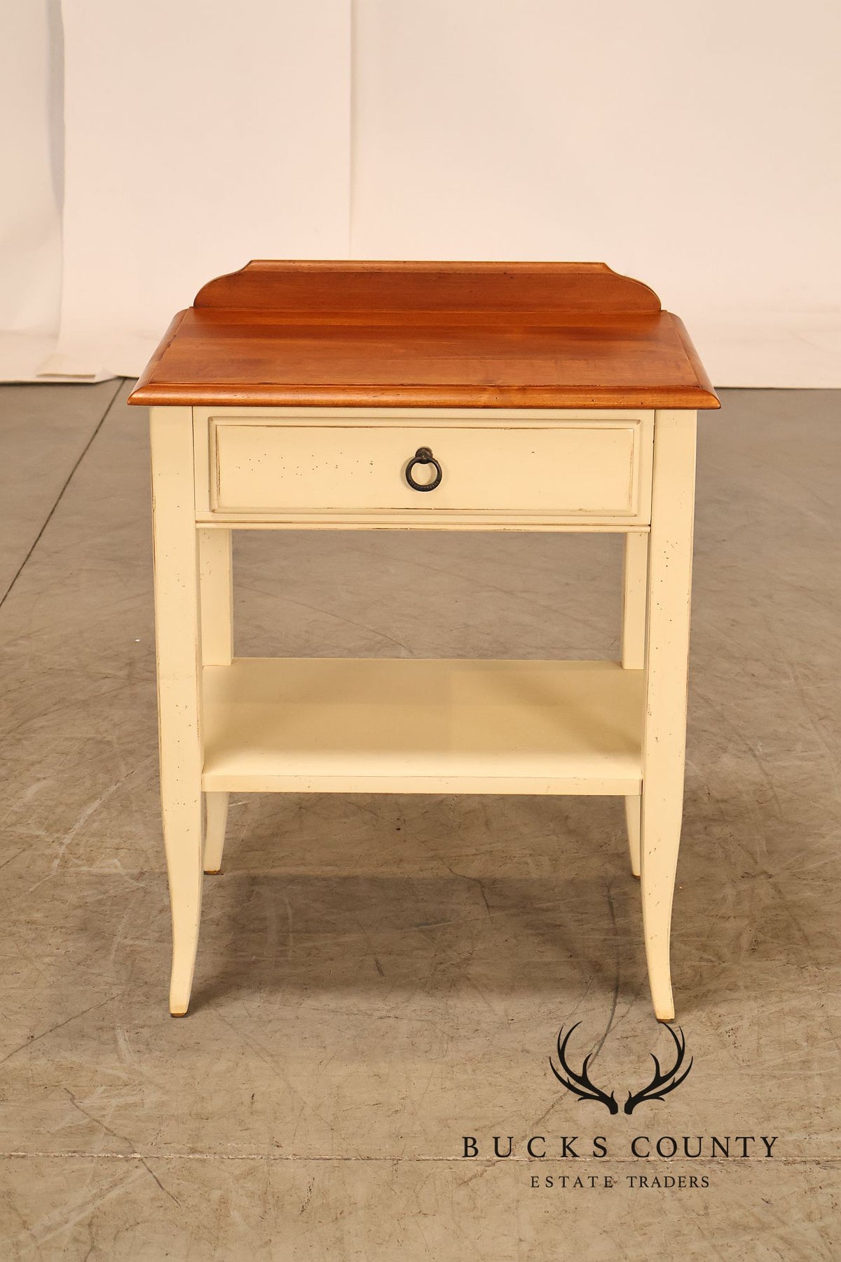 Ethan Allen 'Country Crossings' Pair of Painted Nightstands