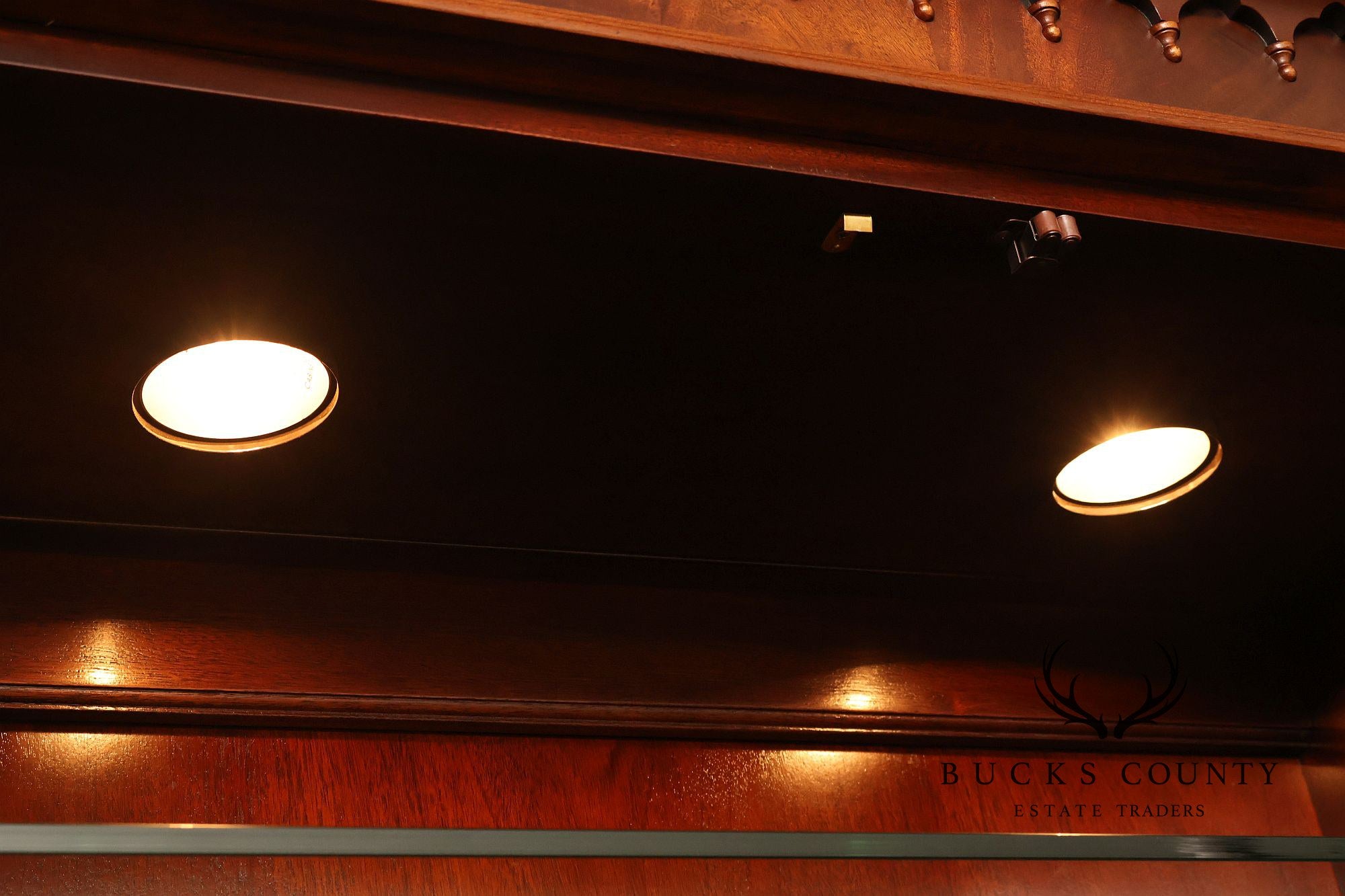 Hickory Chair Banded Mahogany Breakfront China Cabinet