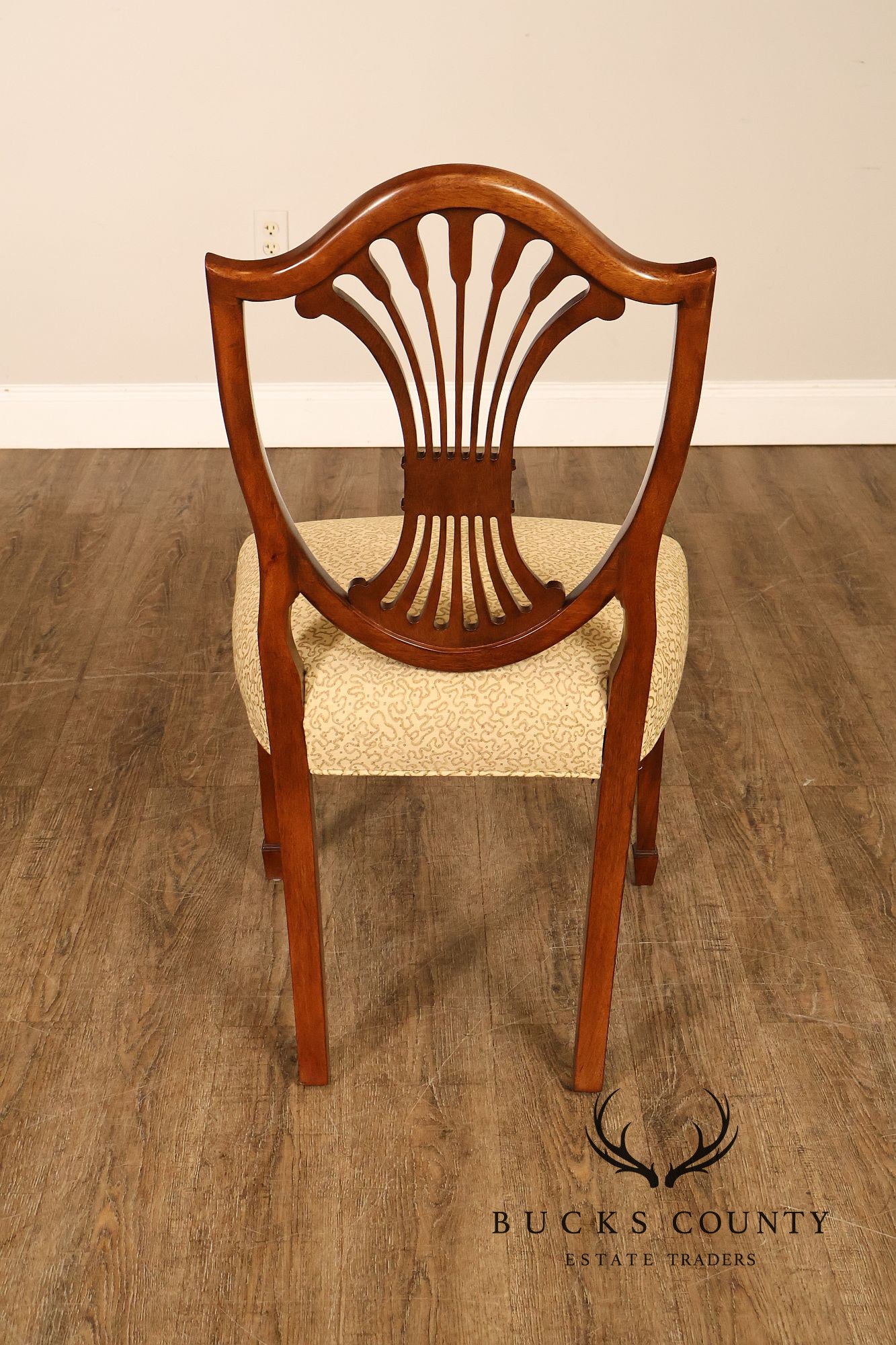 Stickley Hepplewhite Style Set of Eight Mahogany Shield Back Dining Chairs