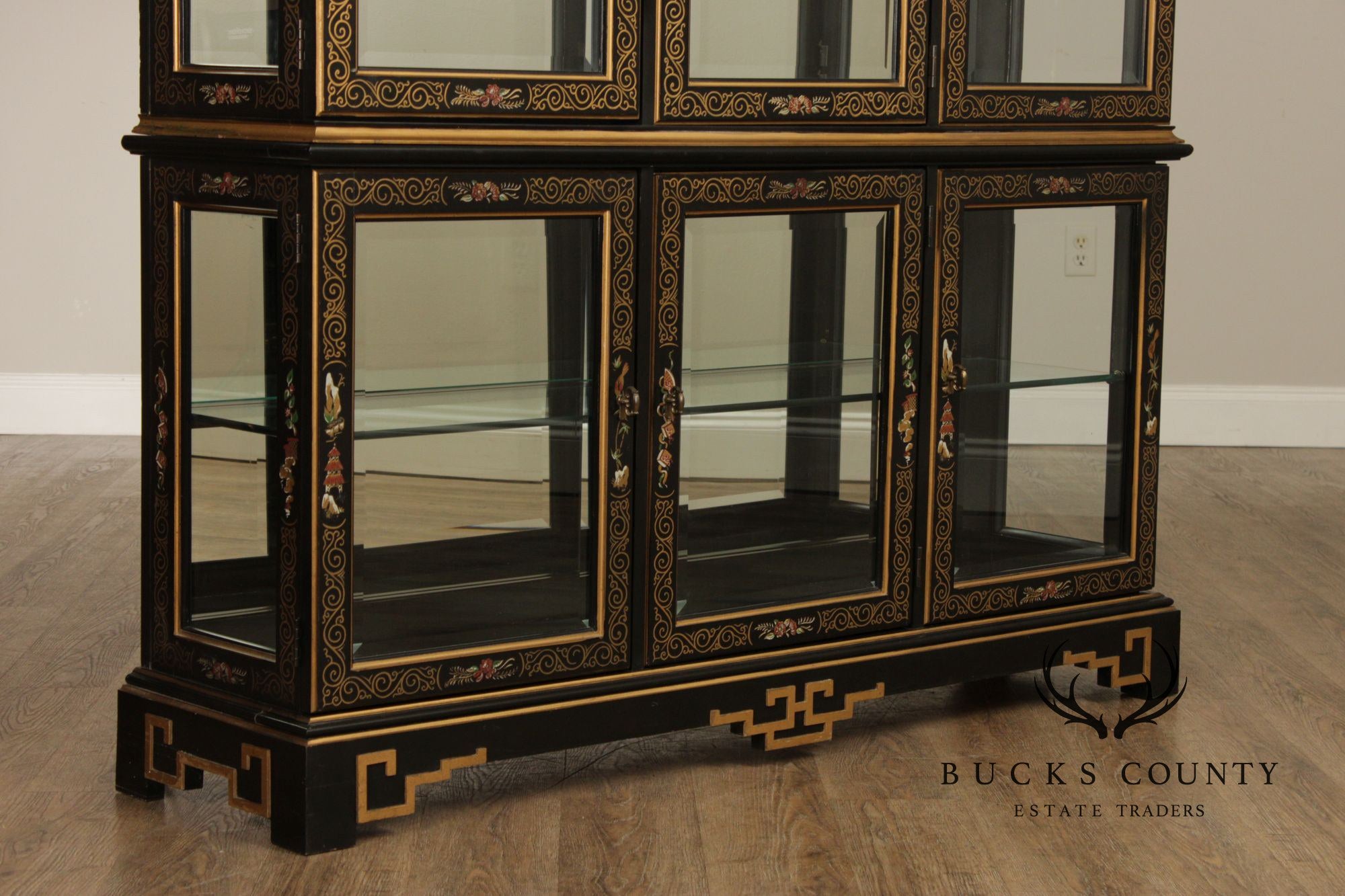 PULASKI FURNITURE CHINOISERIE PAGODA DISPLAY CABINET