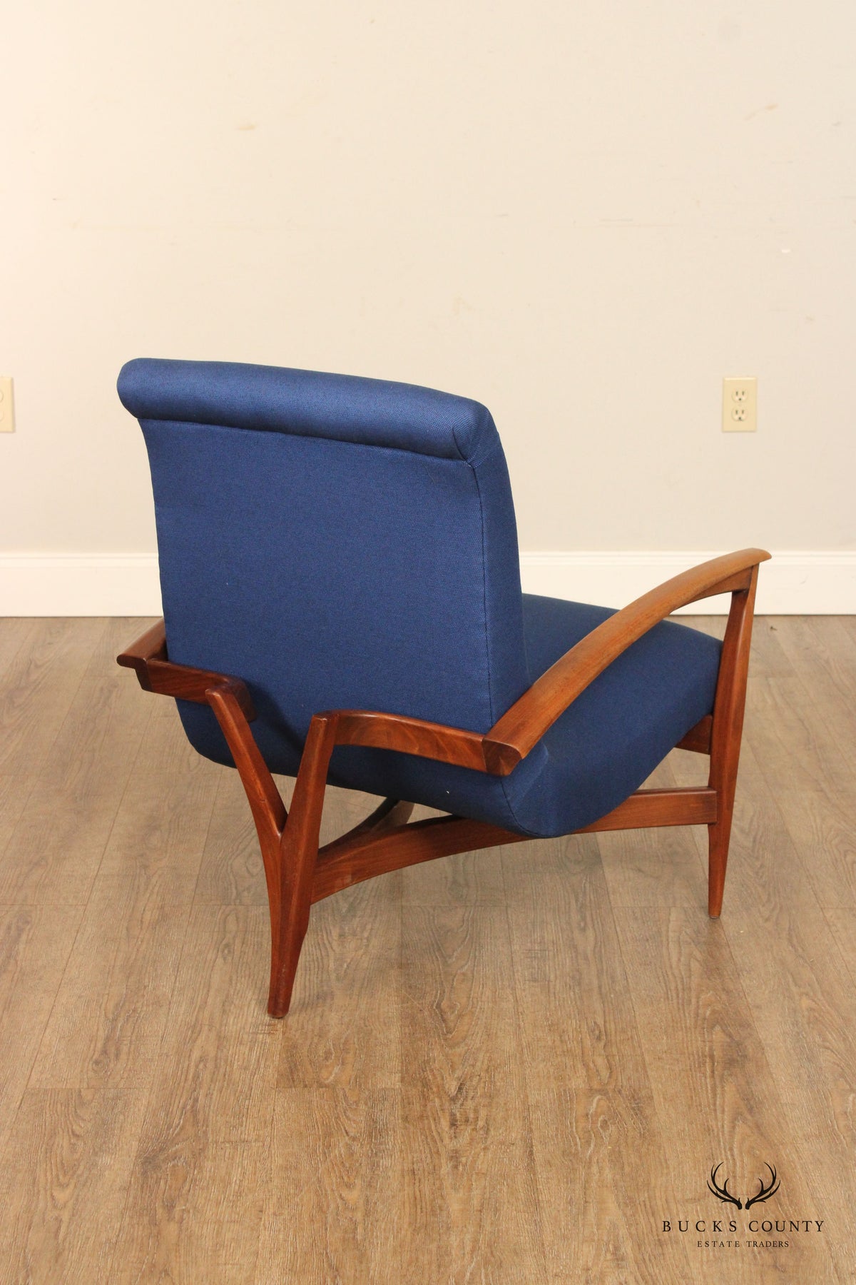 Quality Mid Century Modern Unusual Sculpted Walnut Pair Of Three Legged Lounge Chairs