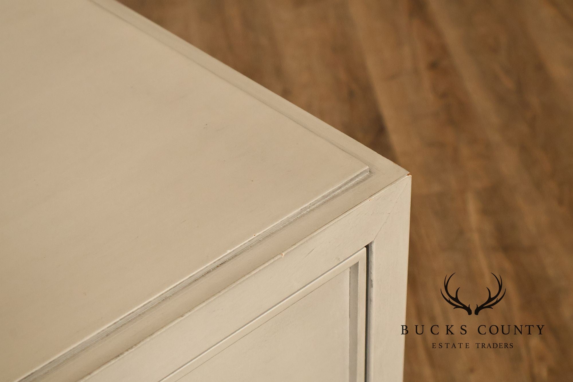 Vanguard Furniture Contemporary Pair Of Grey Three Drawer Chests Night Stands