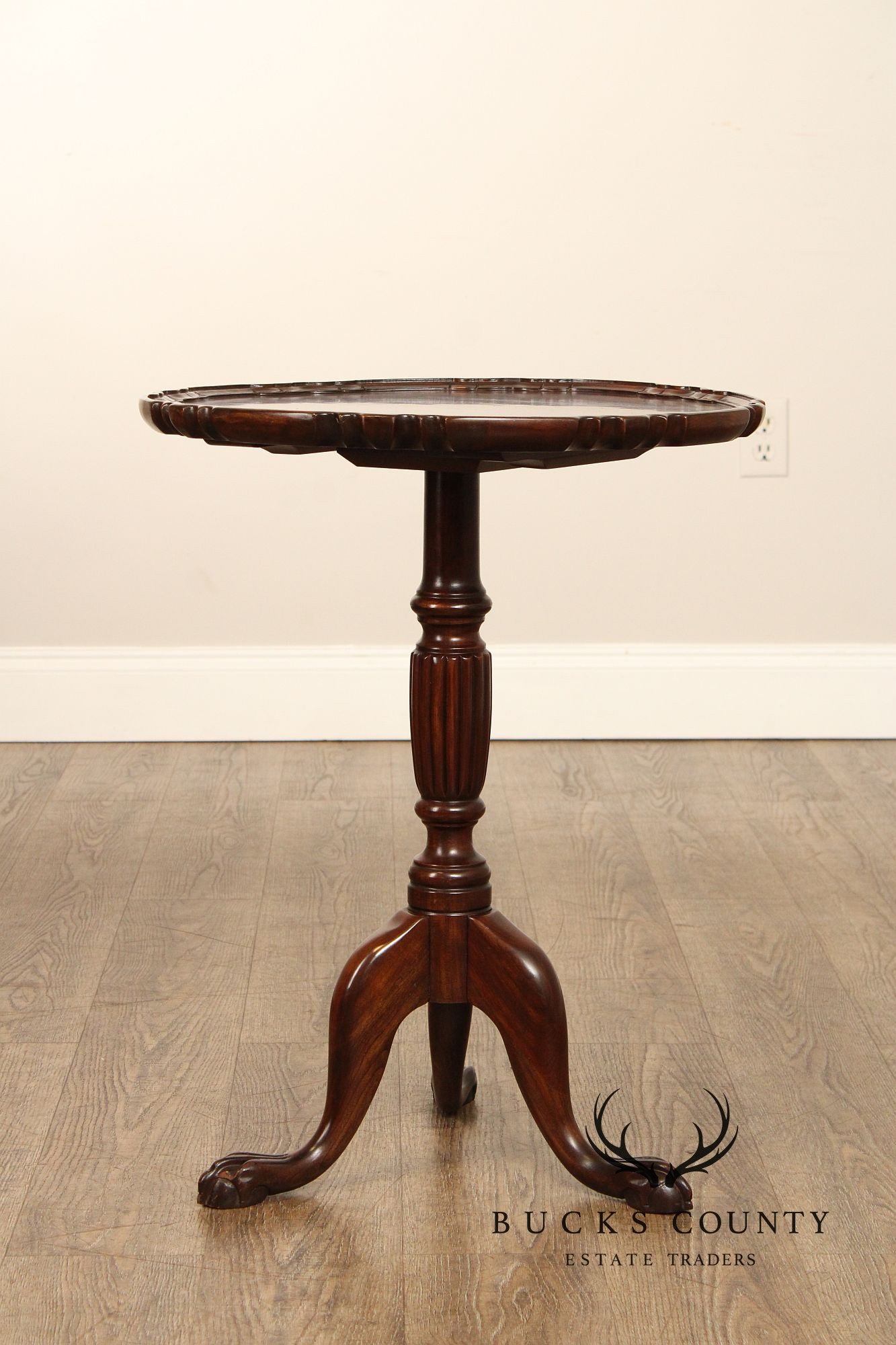 Harden Chippendale Style Piecrust Side Table