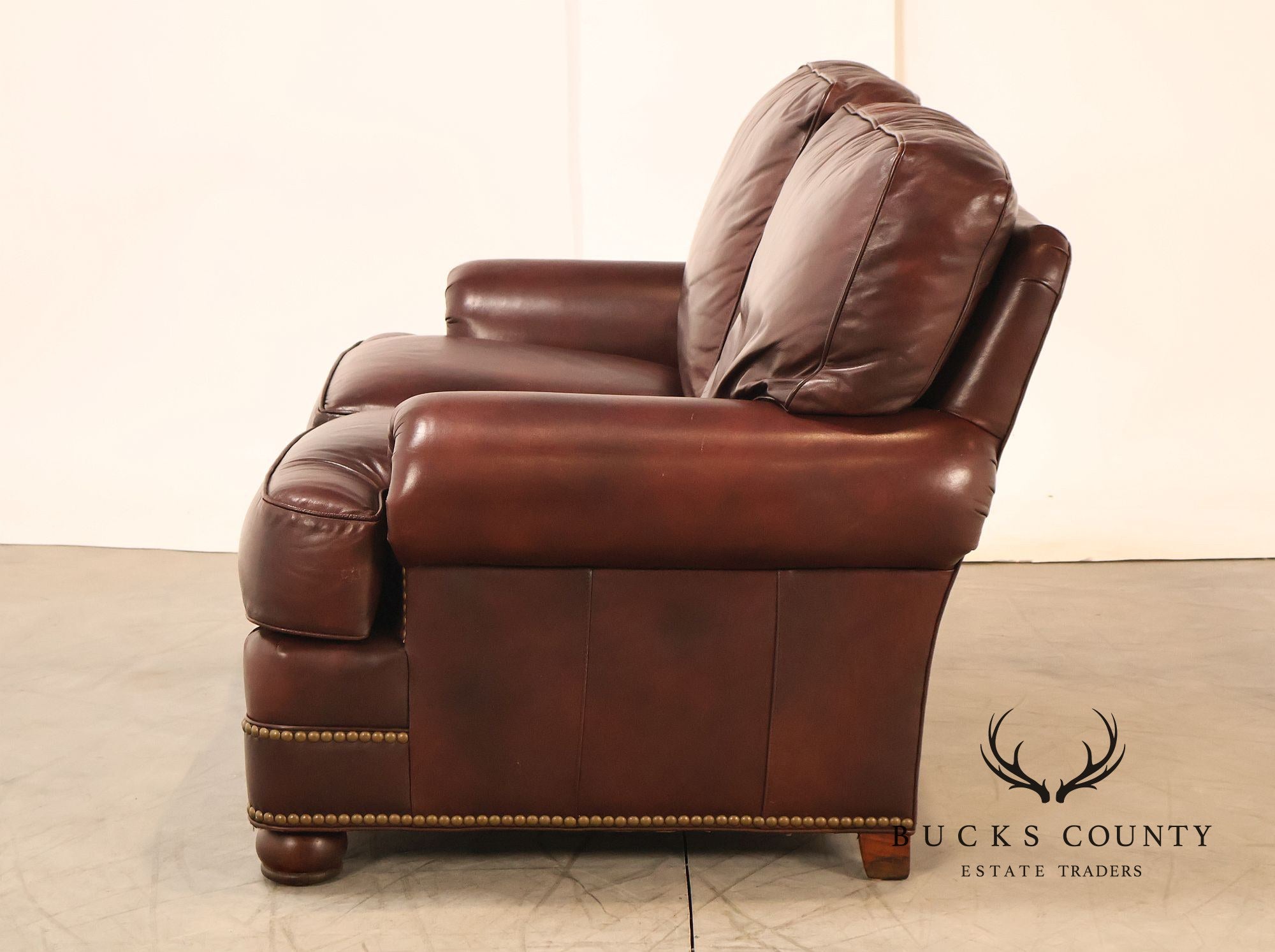 Hancock & Moore Traditional Leather Loveseat