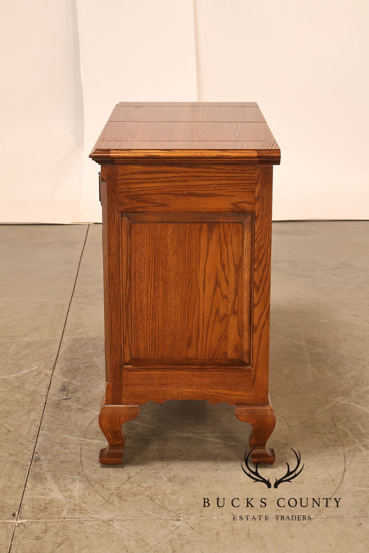 Ethan Allen Rustic Style Oak Flip Top Server