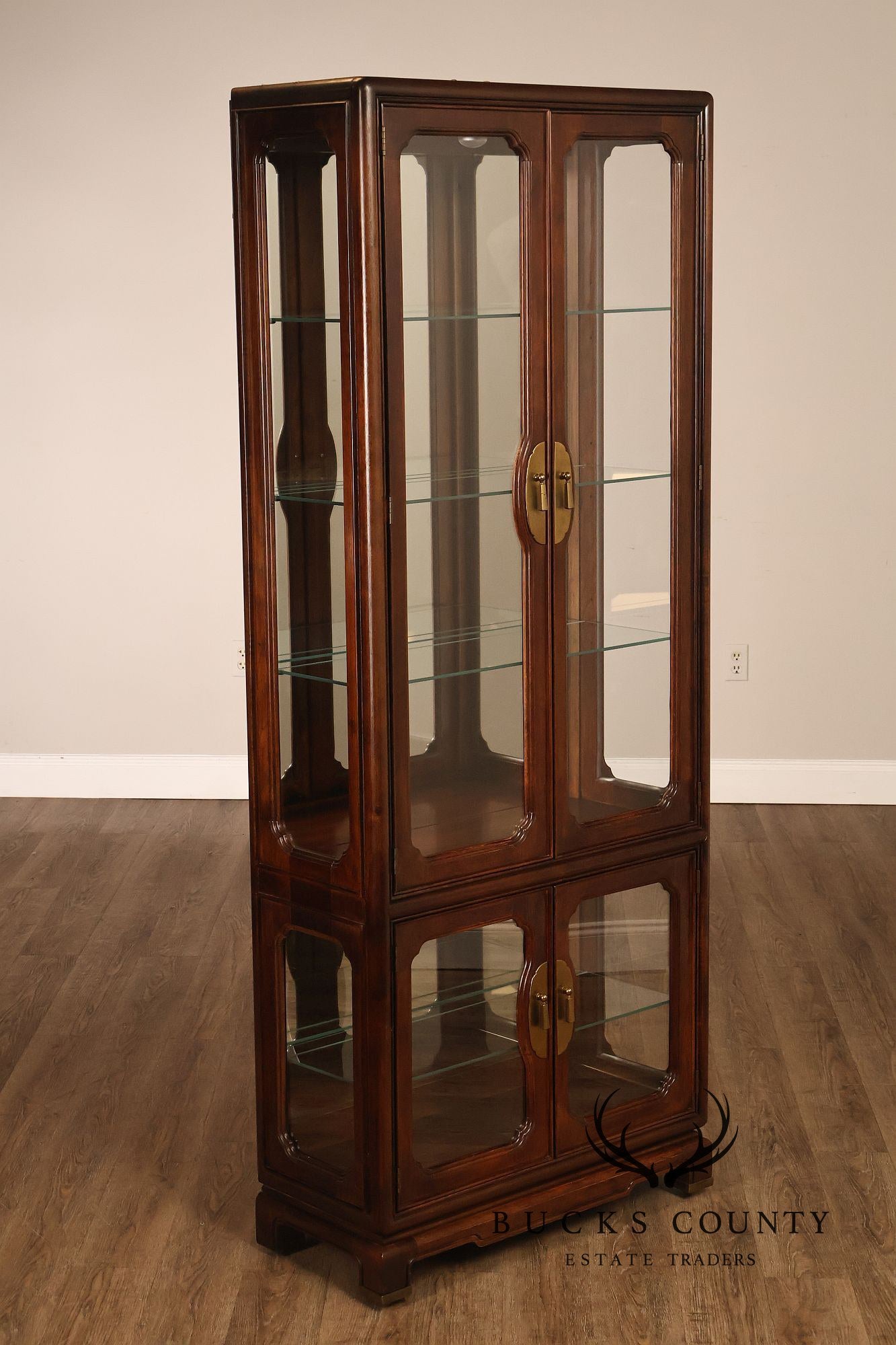 Hollywood Regency Asian Influenced Pair Of Lighted Curio Display Cabinets