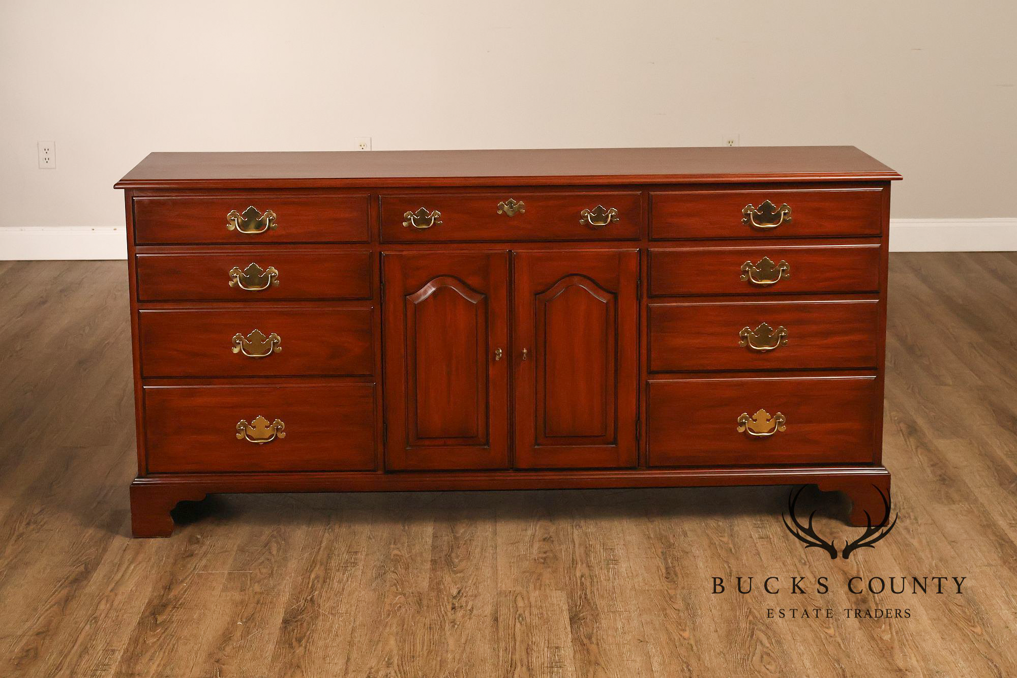 Henkel Harris Virginia Galleries Cherry 9 Drawer Dresser