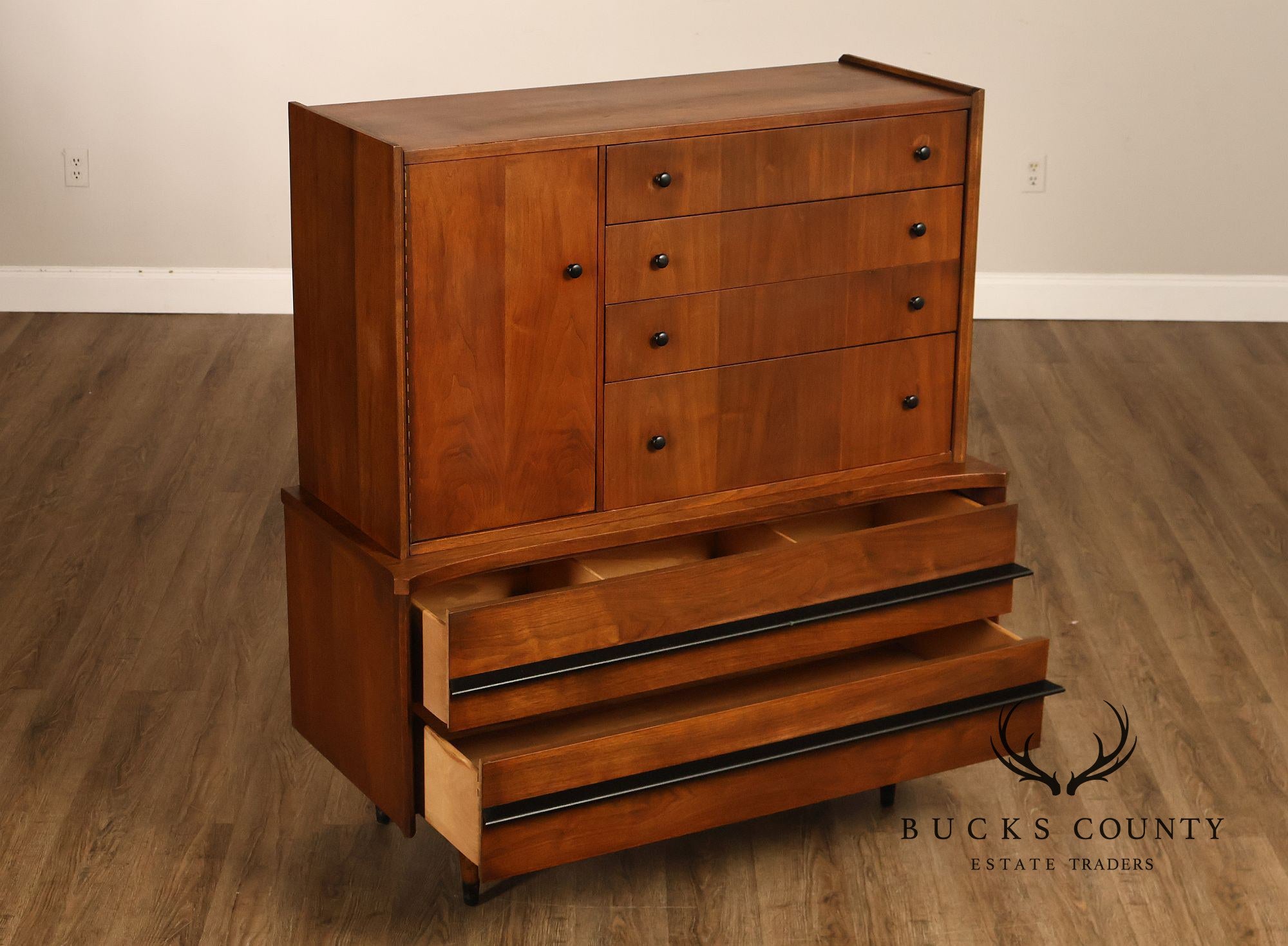 American Of Martinsville Mid-Century Modern Walnut Gentleman's Chest