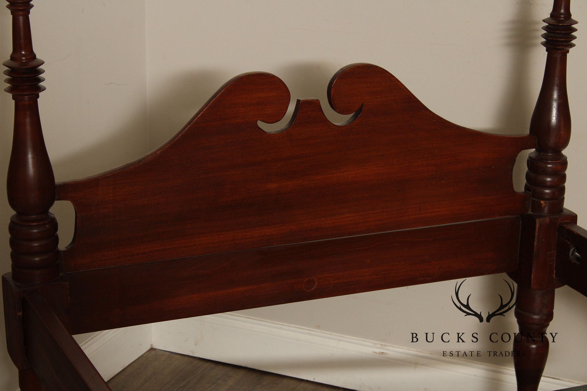 Antique Sheraton Style Pair Of Twin Poster Beds