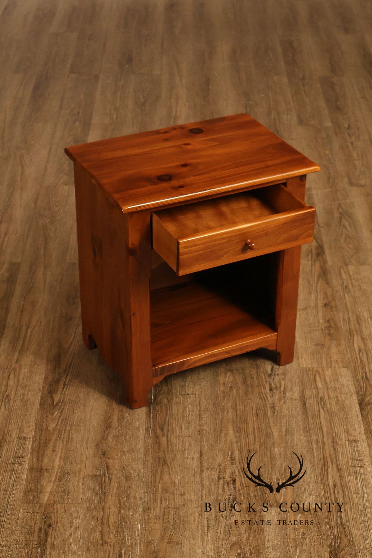 Ethan Allen Pair of Pine Single-Drawer Nightstands