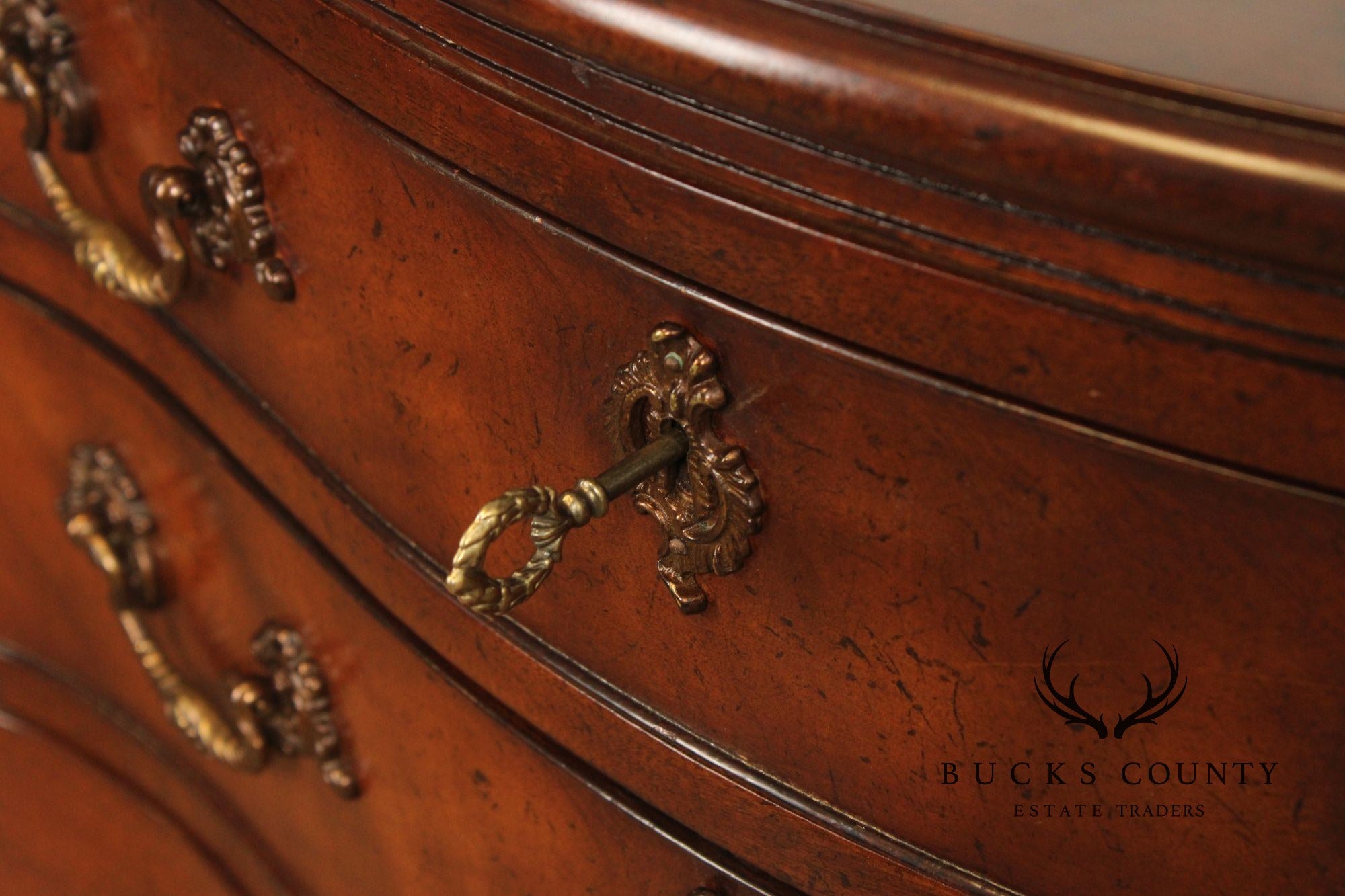 Baker Furniture Georgian Style Pair of Mahogany Chests