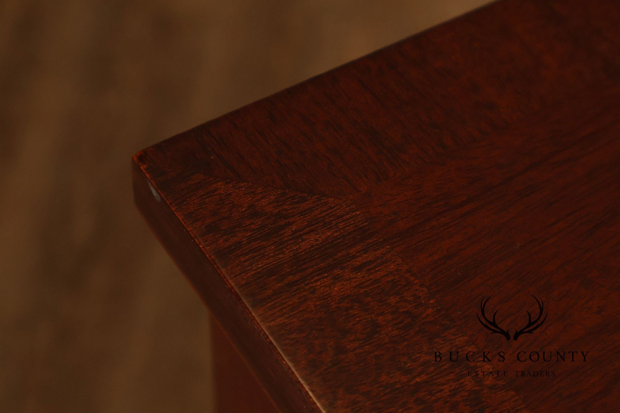 Thomasville Hepplewhite Style Pair Of Mahogany Bow Front Chest Nightstands