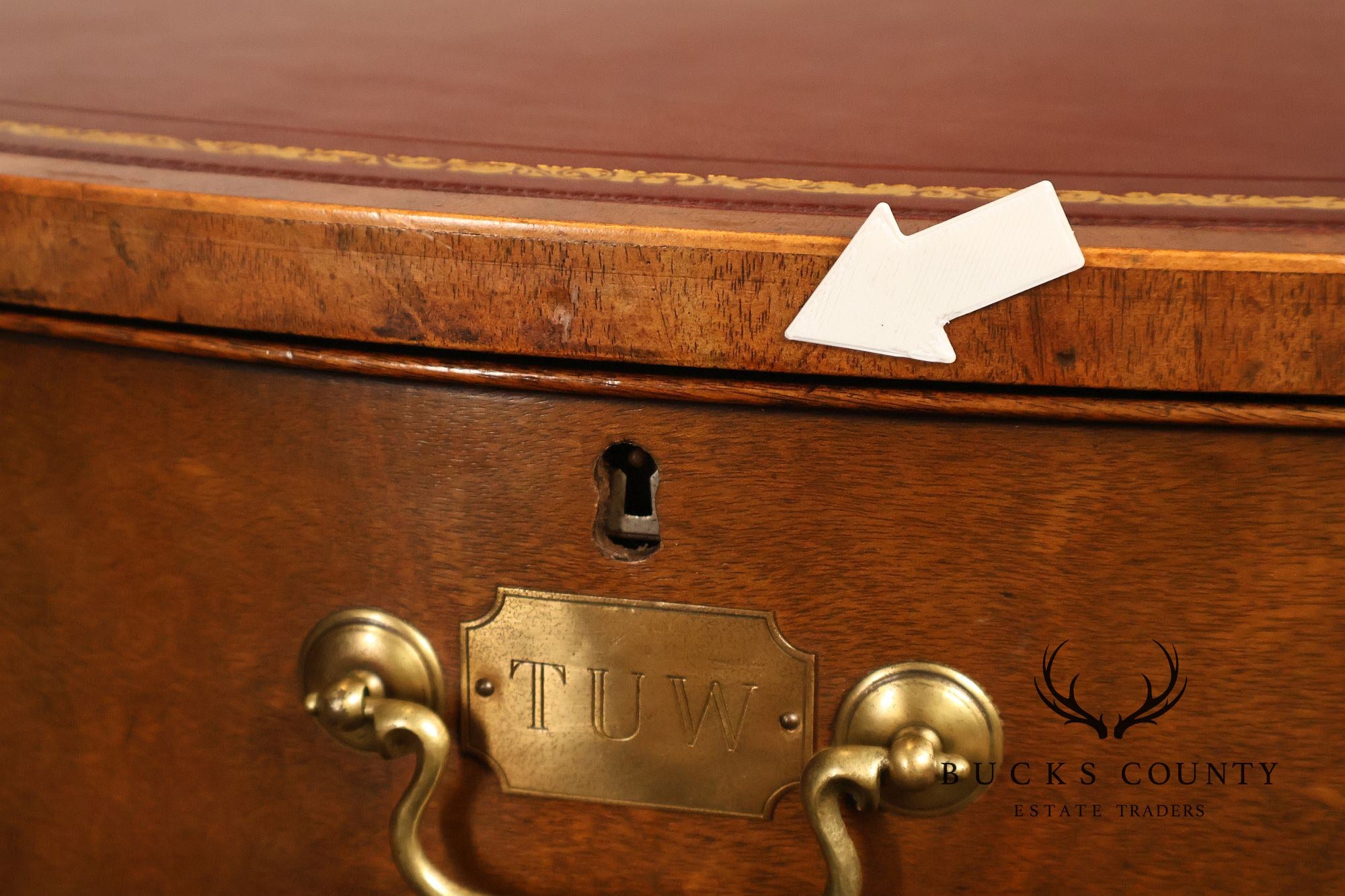 Kittinger Leather Top Round Rent Table With Drawers T295