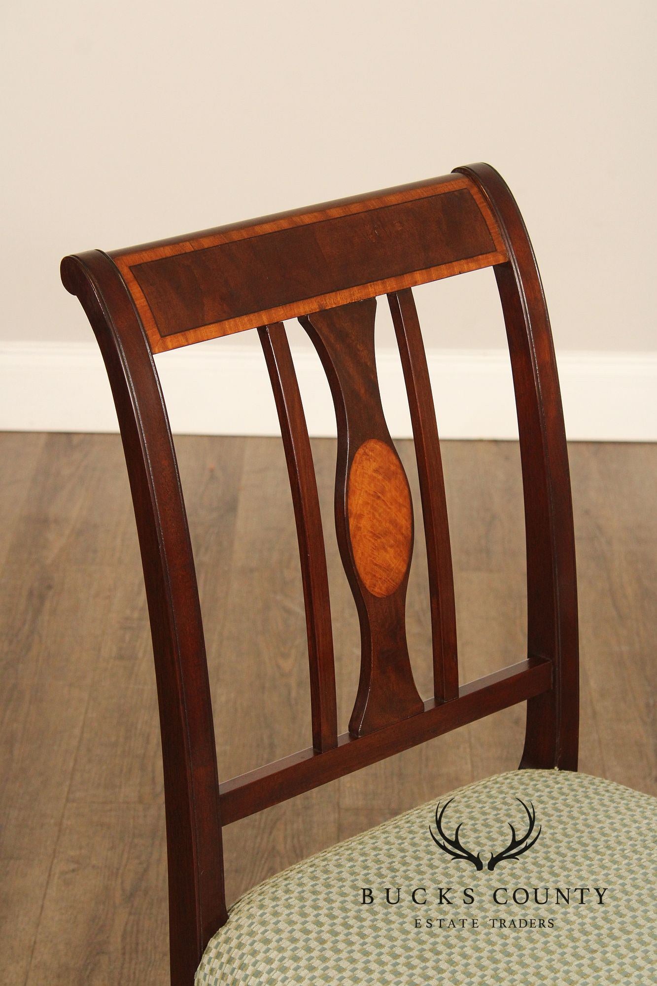 1940s Federal Style Set of Eight Mahogany Dining Chairs