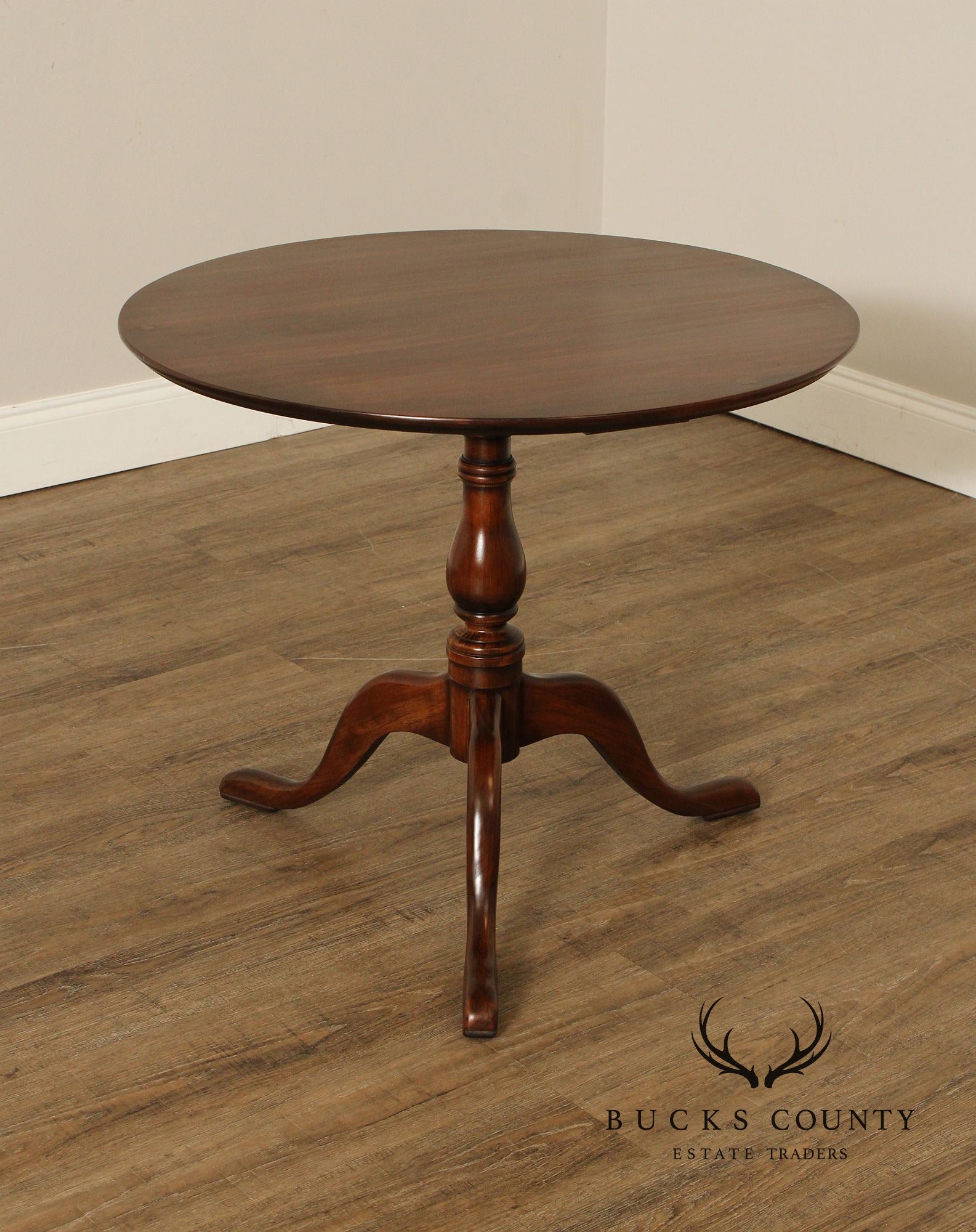 Harden Traditional Cherry Round Top Side Table