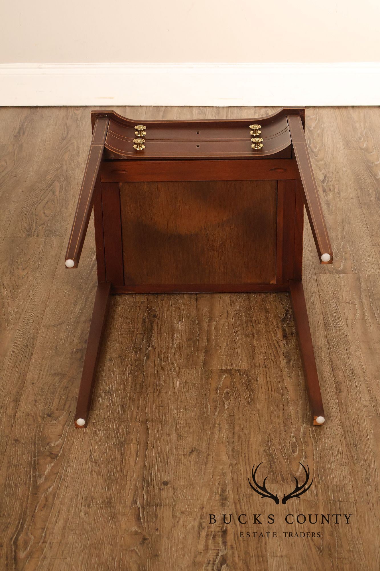 Stickley Colonial Williamsburg Mahogany Inlaid End Table