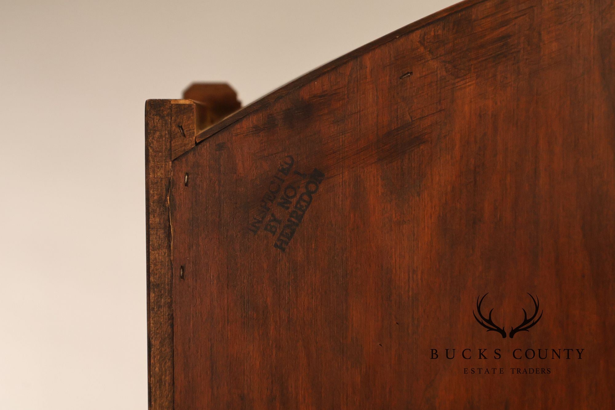 Henredon Vintage Pair Of Walnut Louis XVI Style Bookcases