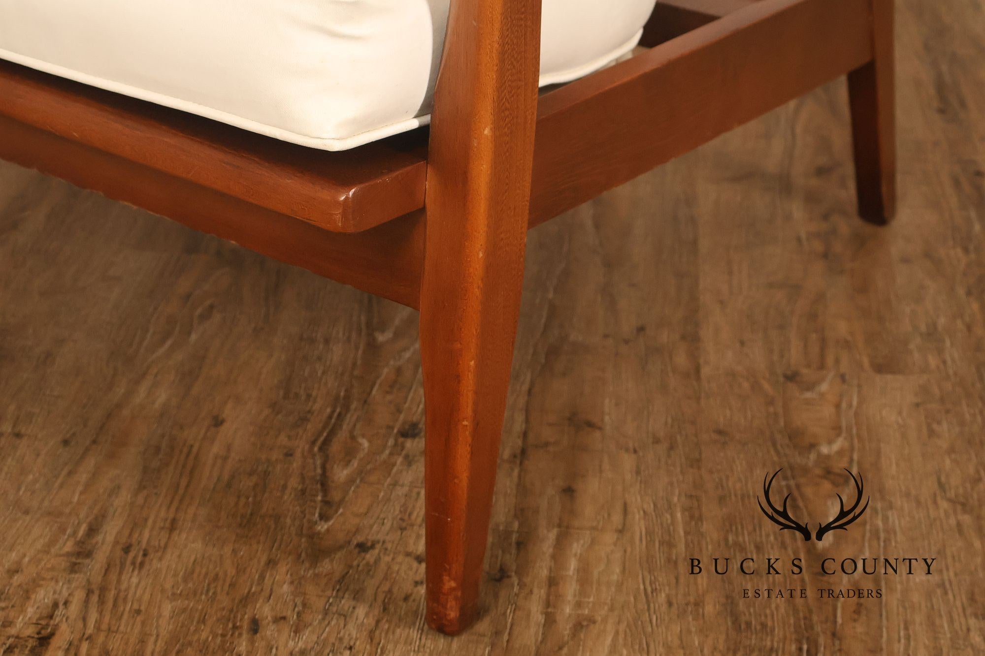 Home Chair Co. Danish Modern Style Curved Back Lounge Chair