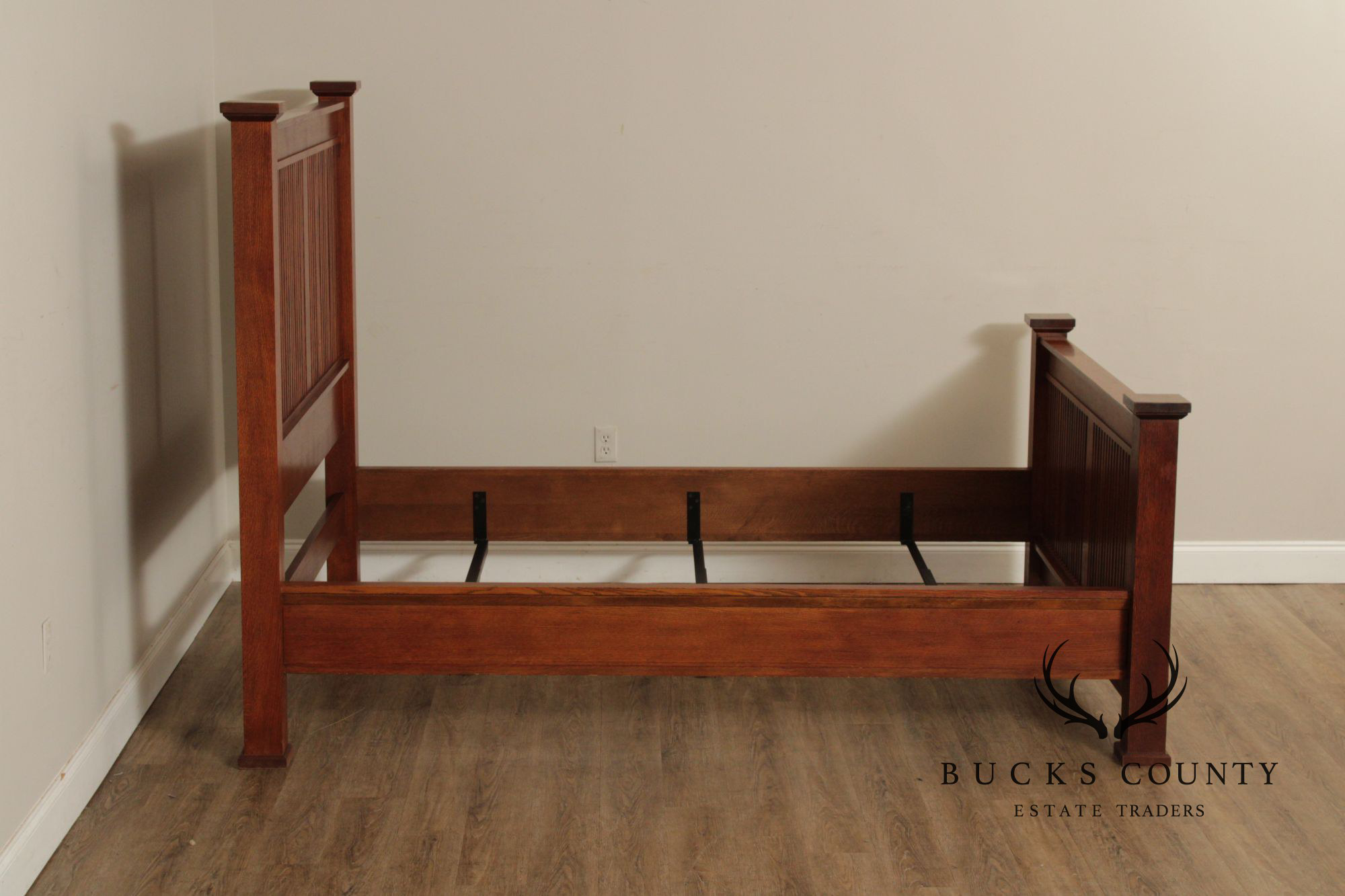 Stickley Mission Collection Queen Size Oak Prairie Spindle Bed