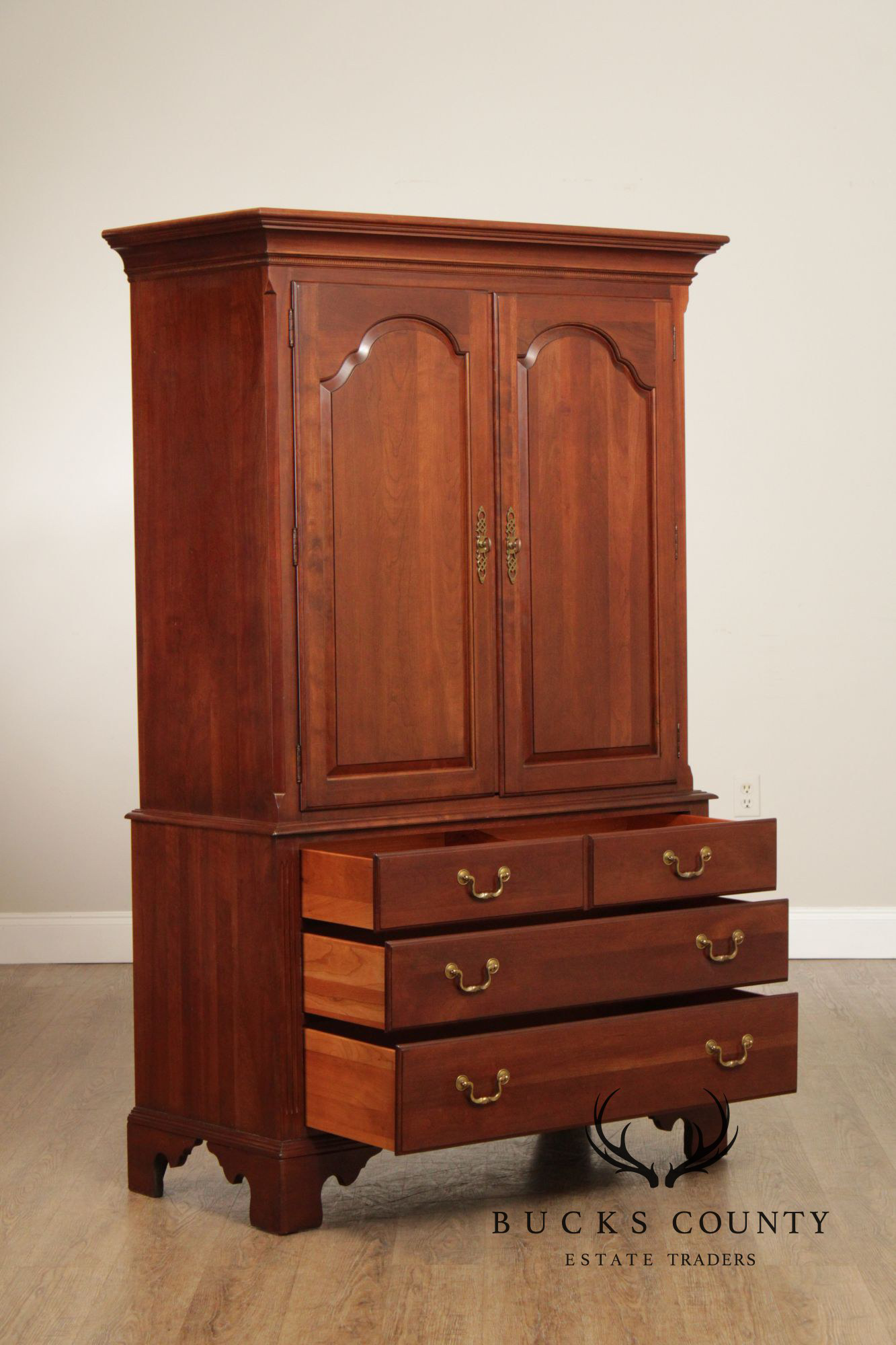 Ethan Allen 'Georgian Court' Cherry Armoire